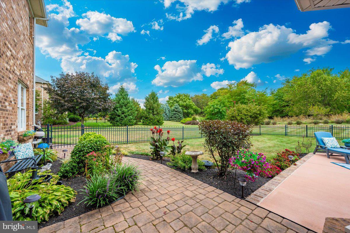 BLACK ROCK ESTATES - Residential