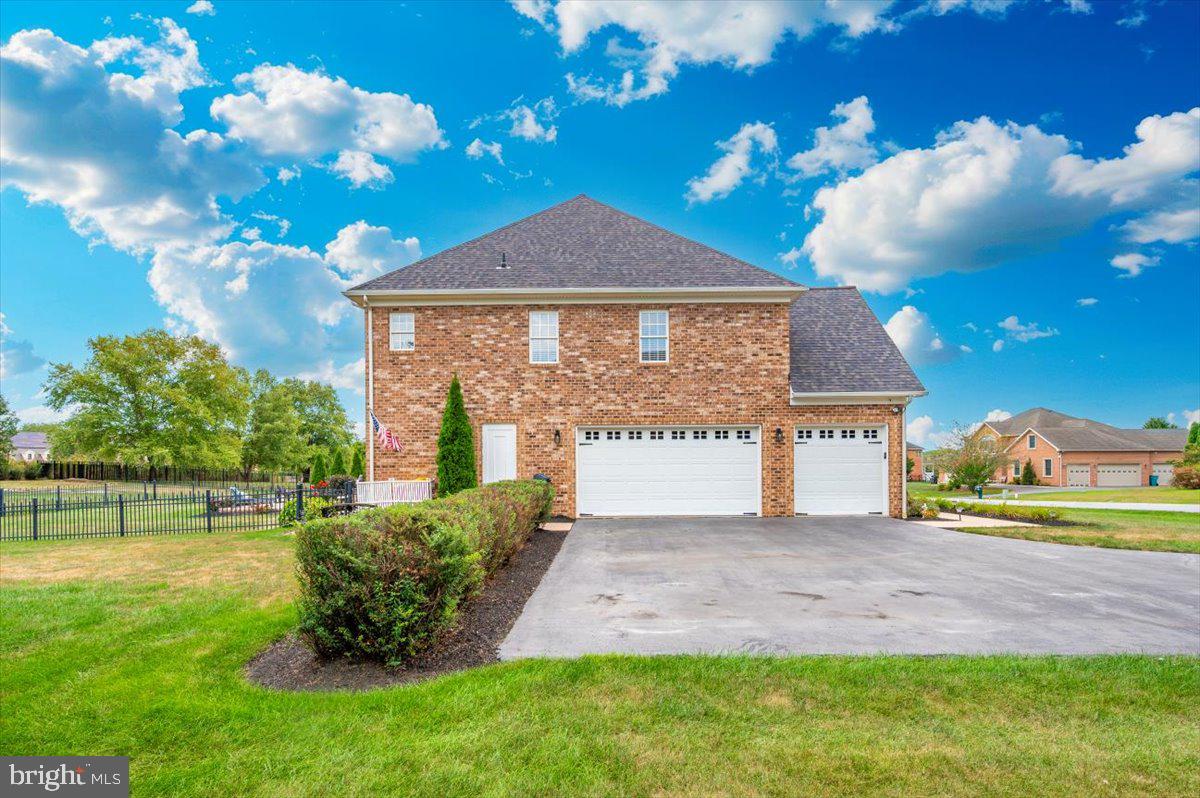 BLACK ROCK ESTATES - Residential