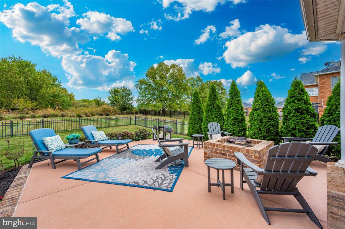 BLACK ROCK ESTATES - Residential