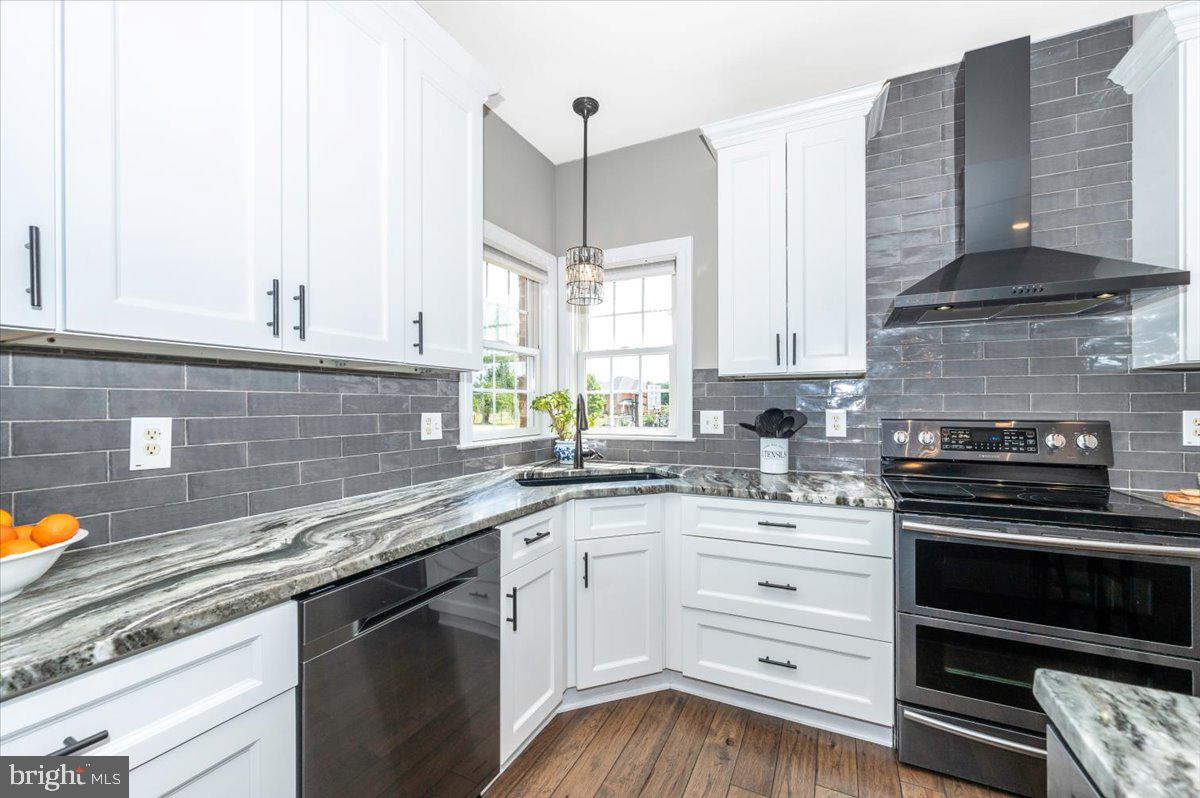 BLACK ROCK ESTATES - Residential