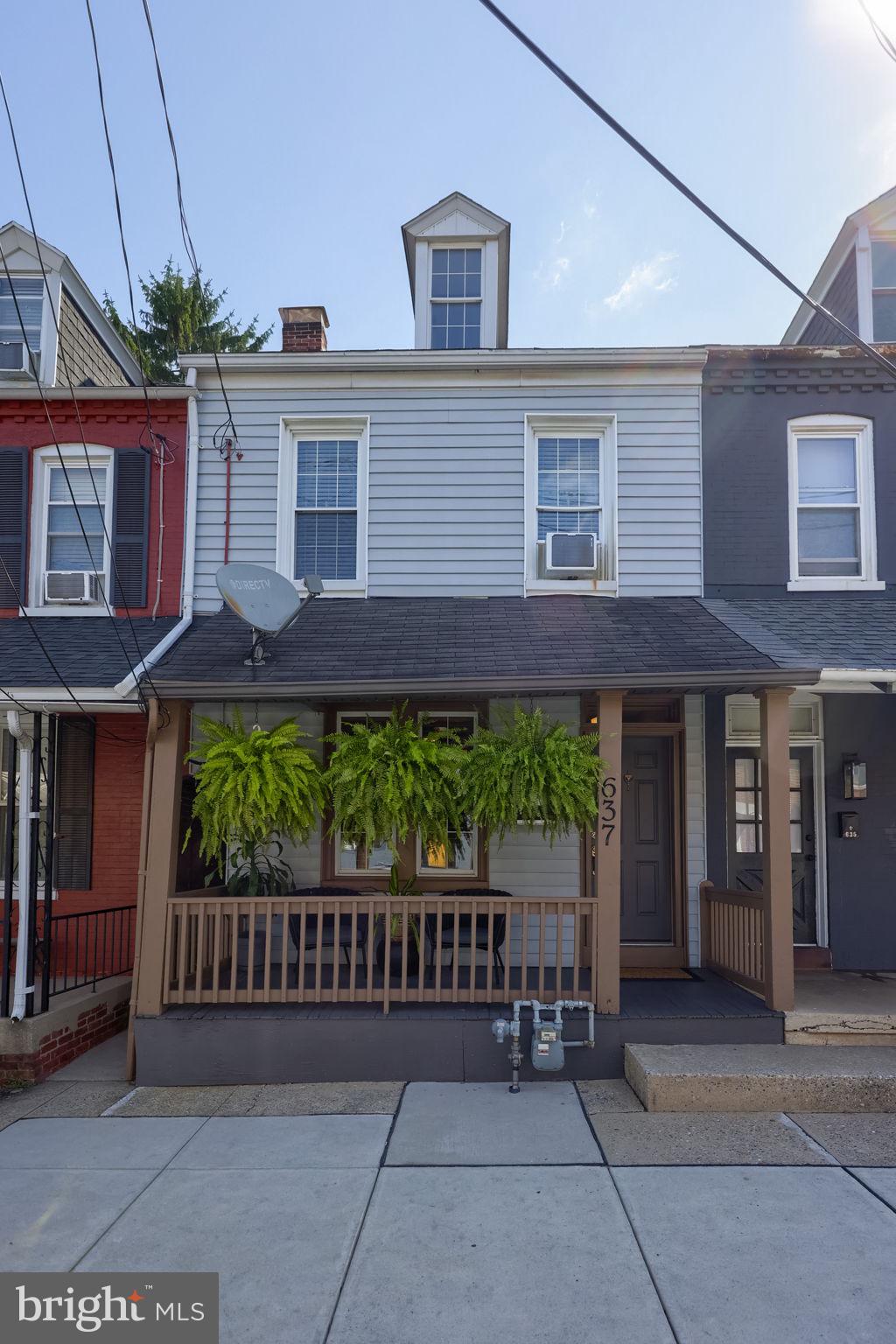 637 N MARY STREET