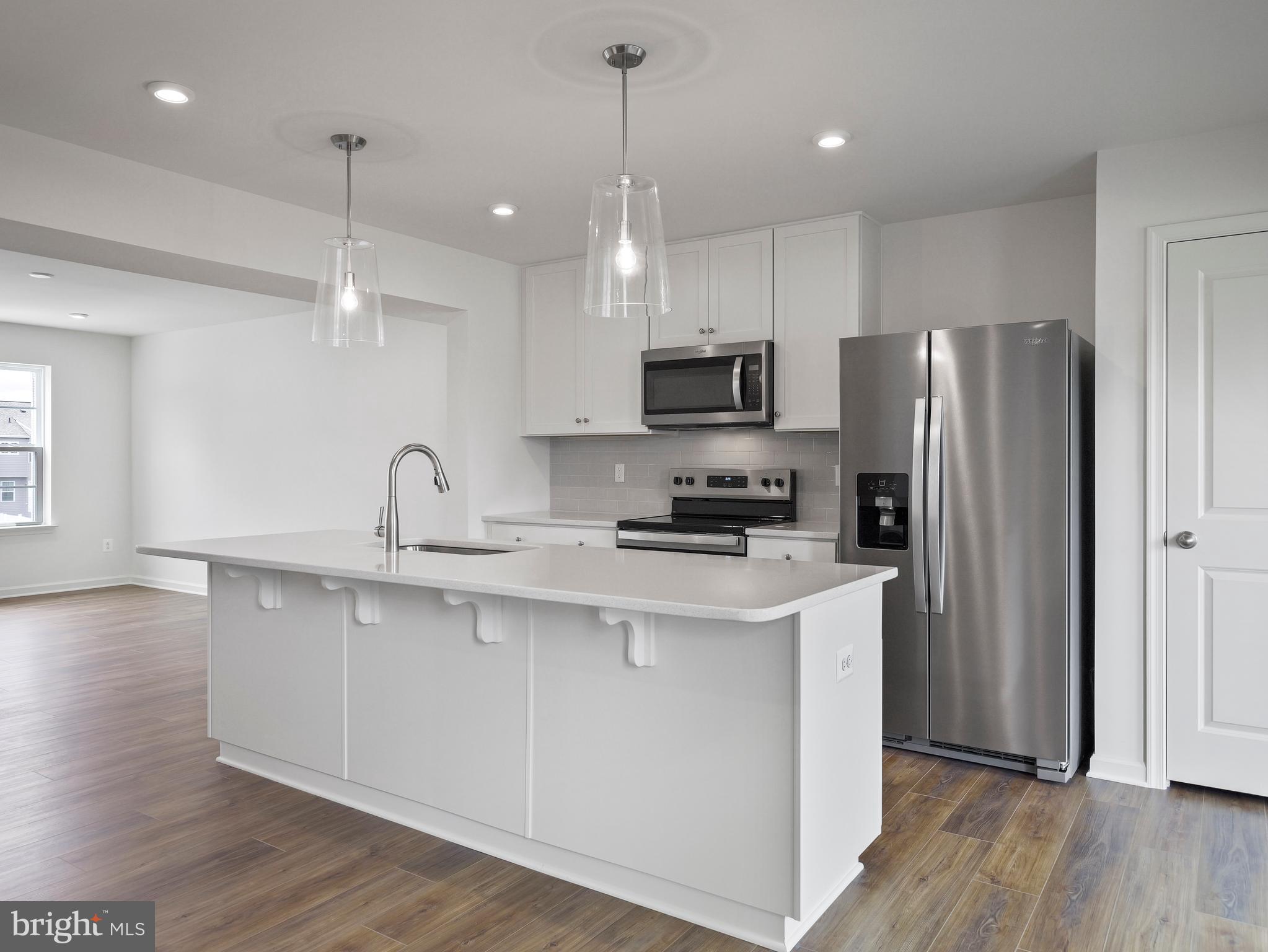 OVERLOOK AT RIVERSIDE TOWNHOMES - Residential Lease