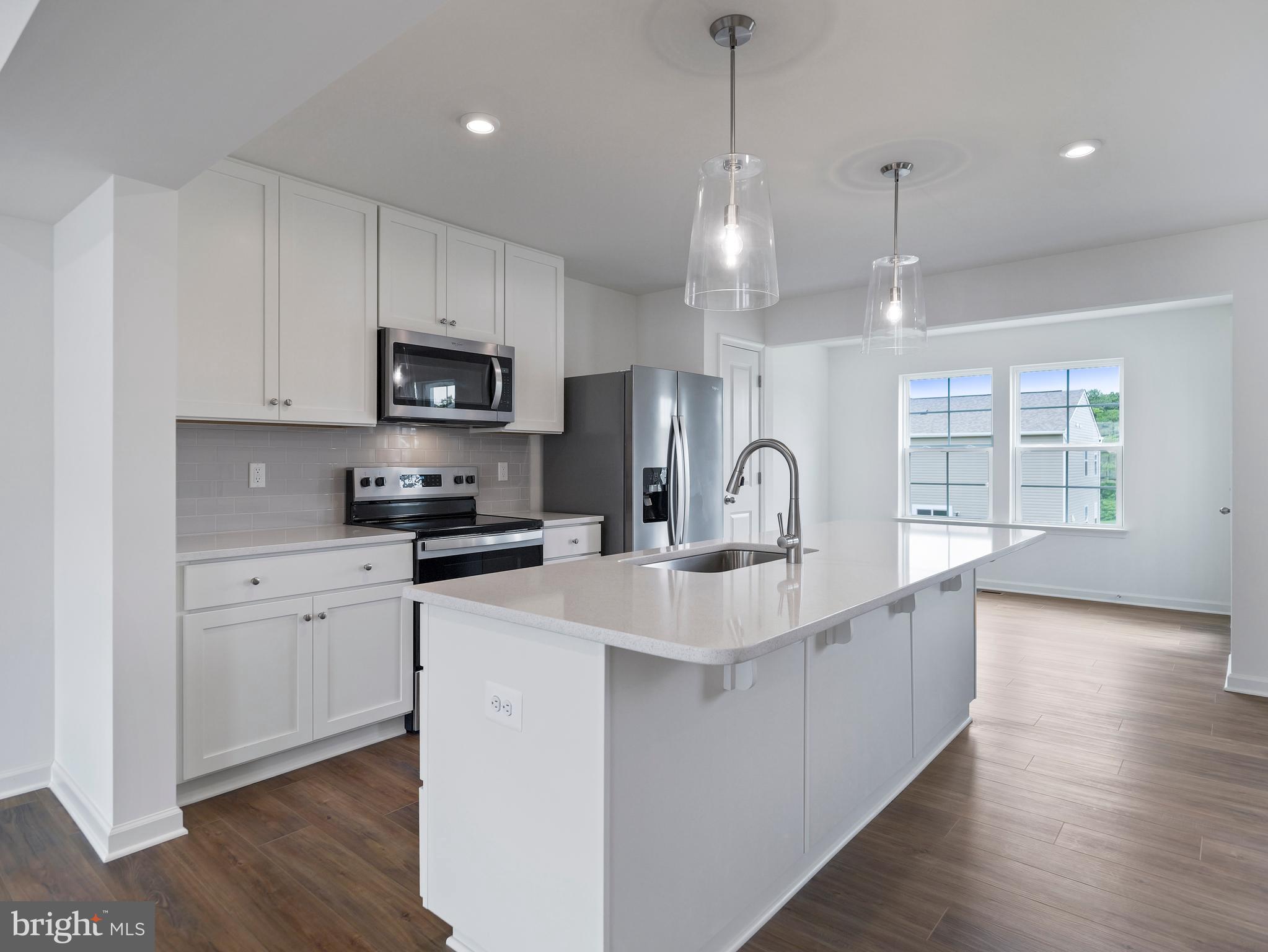 OVERLOOK AT RIVERSIDE TOWNHOMES - Residential Lease