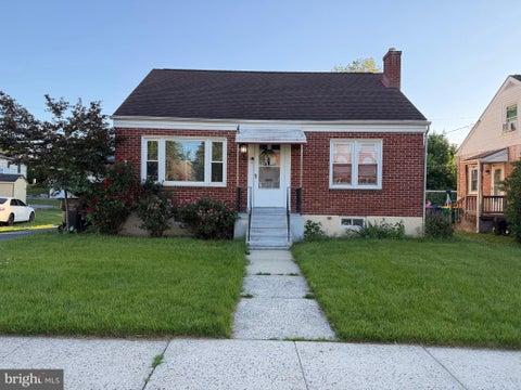 Homes For Sale - 302 Elmwood Avenue<br/> READING, PA 19609