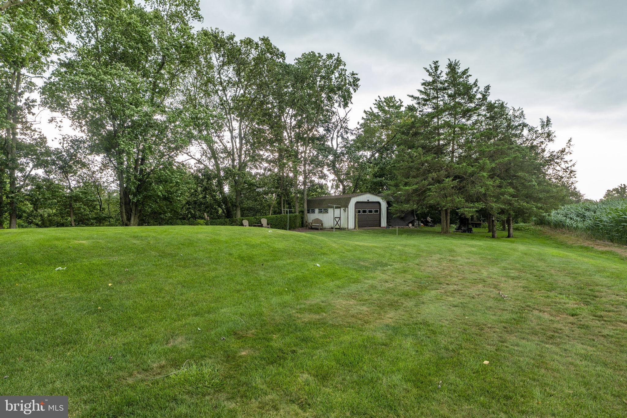 1231 OAKLYN DRIVE