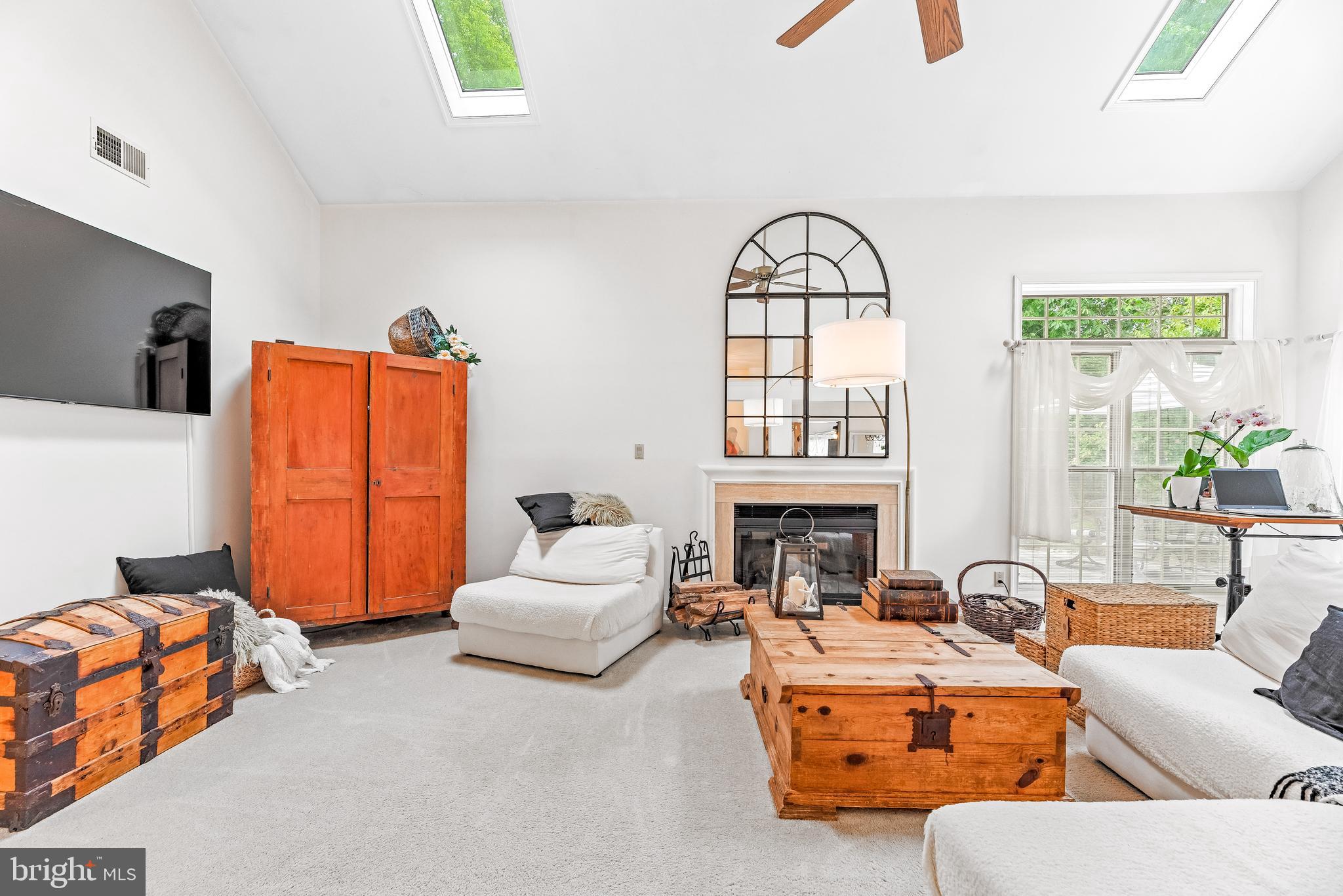 CEDAR COVE - Residential