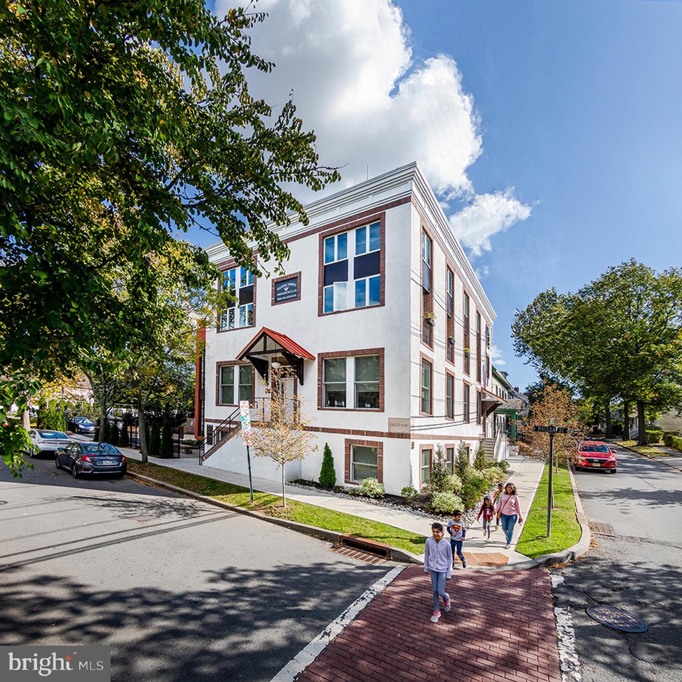 30 MACLEAN STREET
