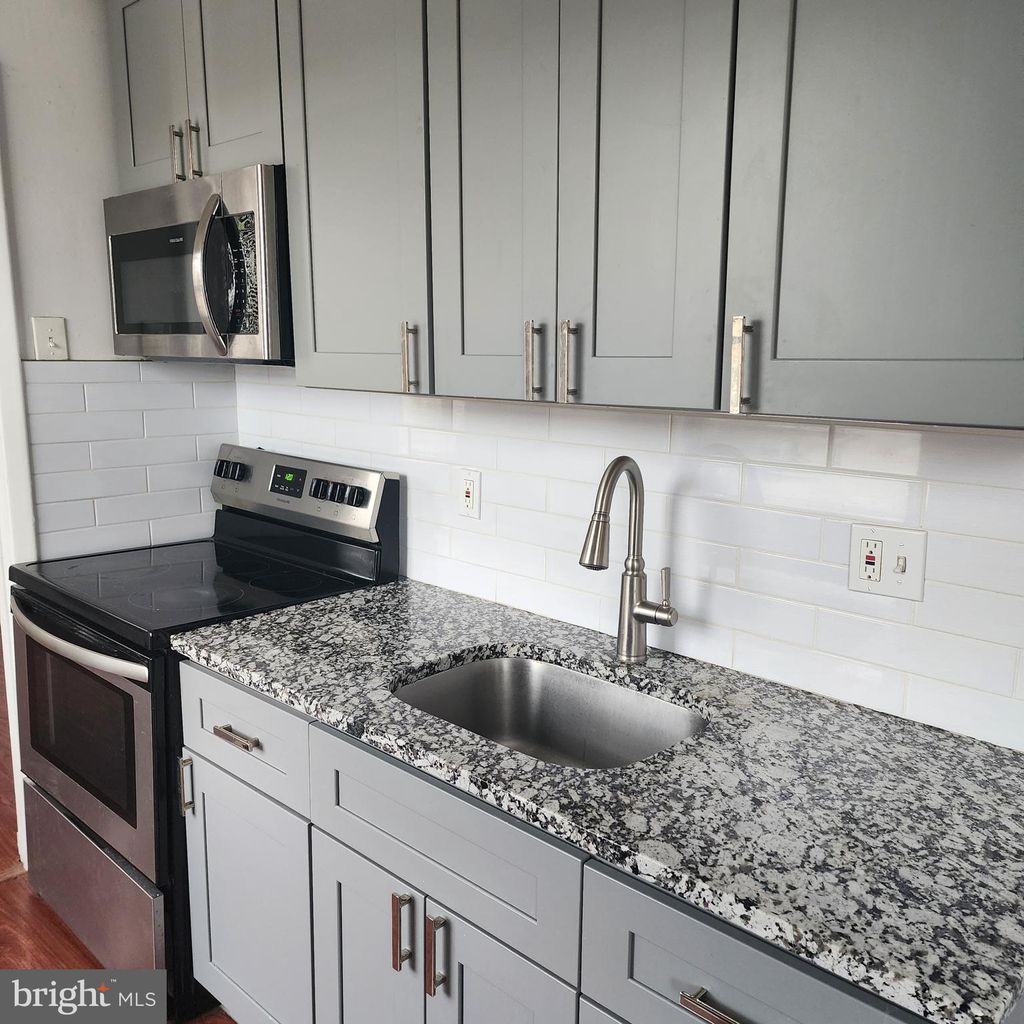 Photo of 401 - 9 Shurs Lane #3B, PHILADELPHIA, PA 19128 (MLS # PAPH2571842)