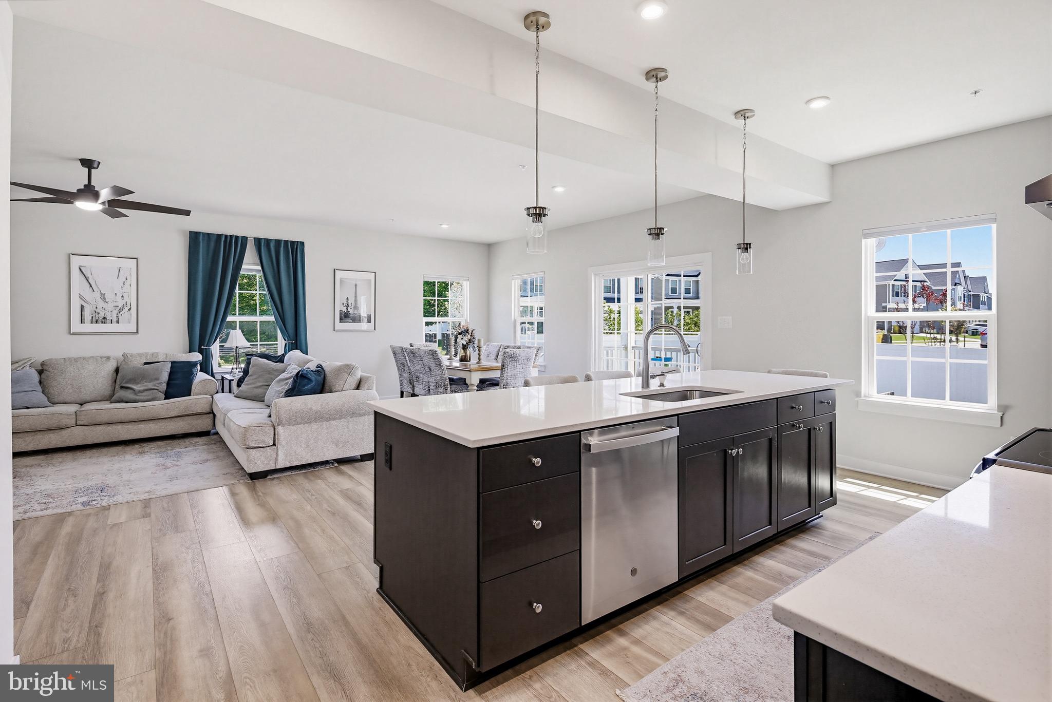 TWO RIVERS - Residential