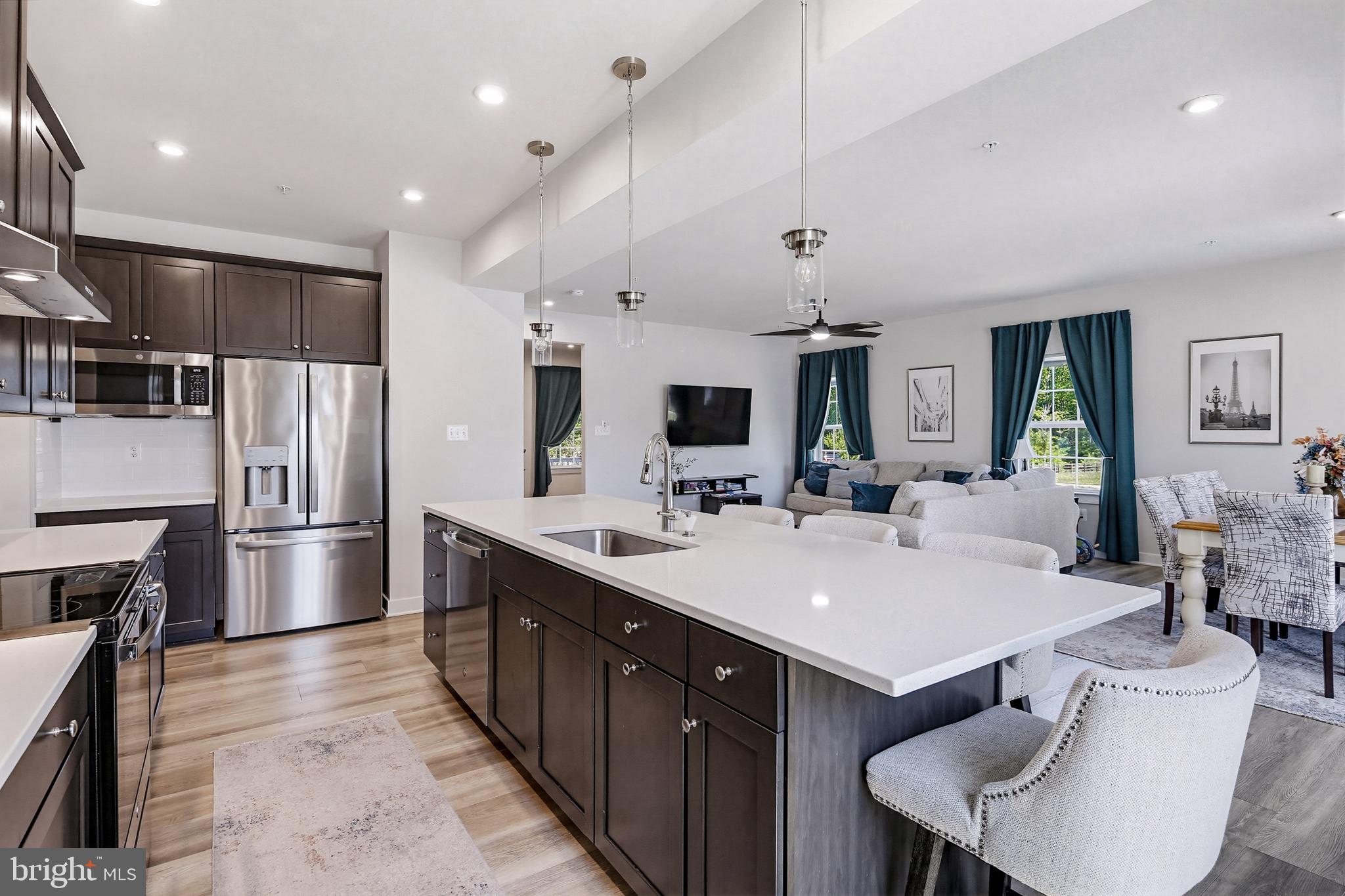 TWO RIVERS - Residential