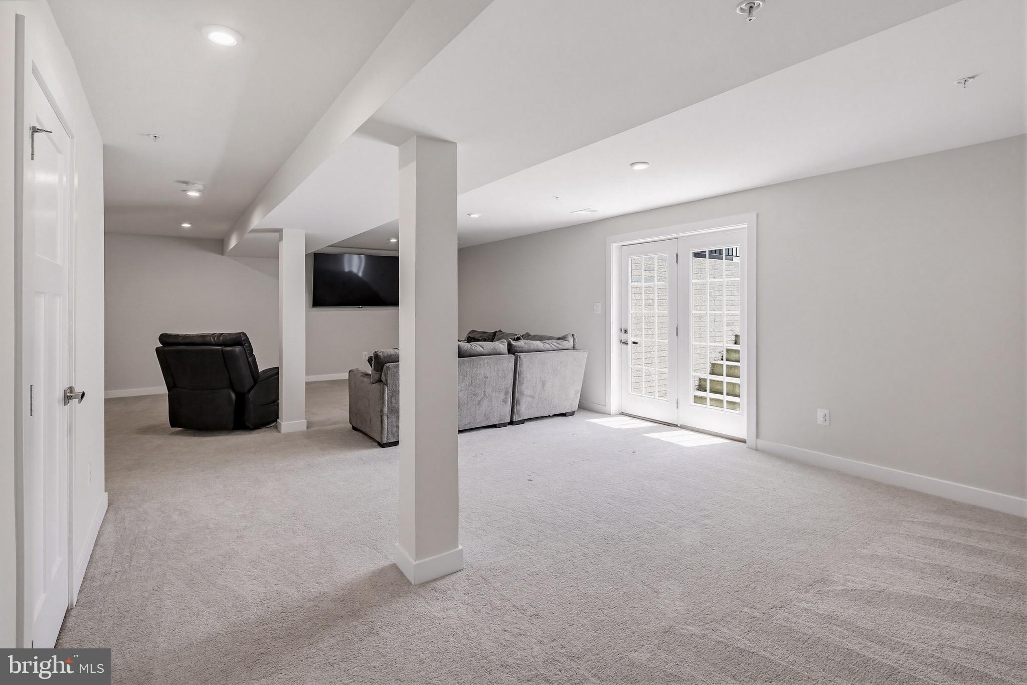 TWO RIVERS - Residential