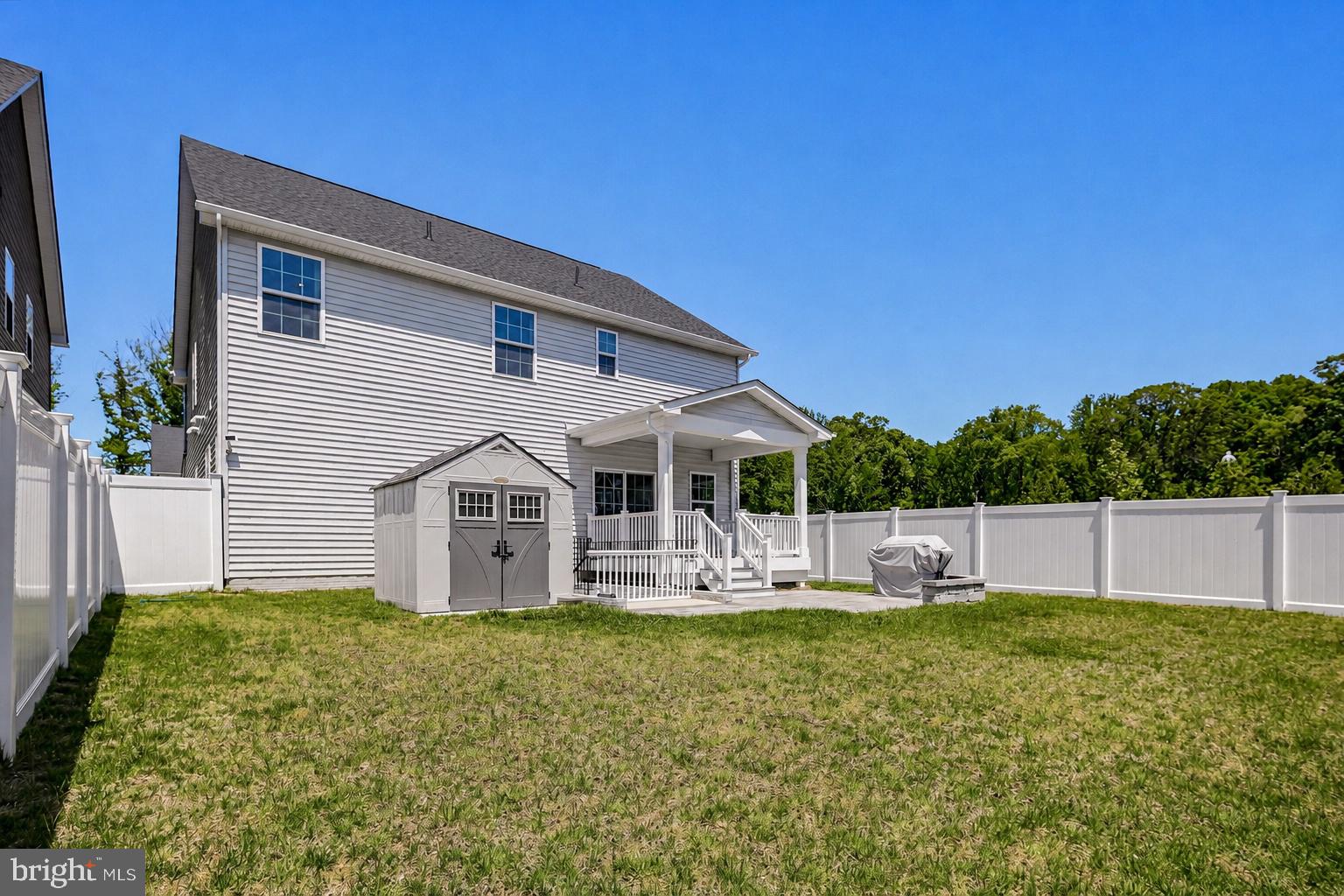 TWO RIVERS - Residential