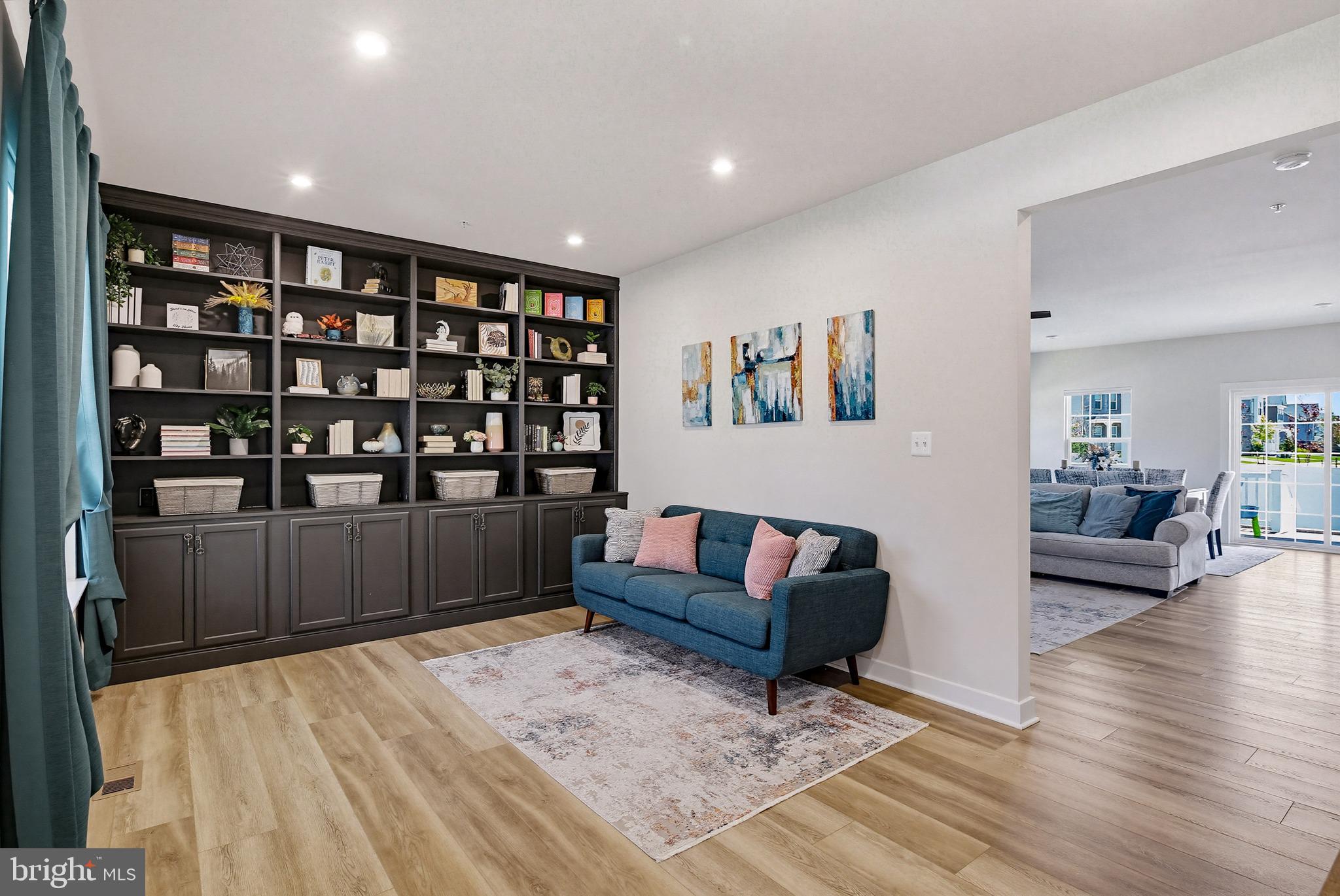 TWO RIVERS - Residential