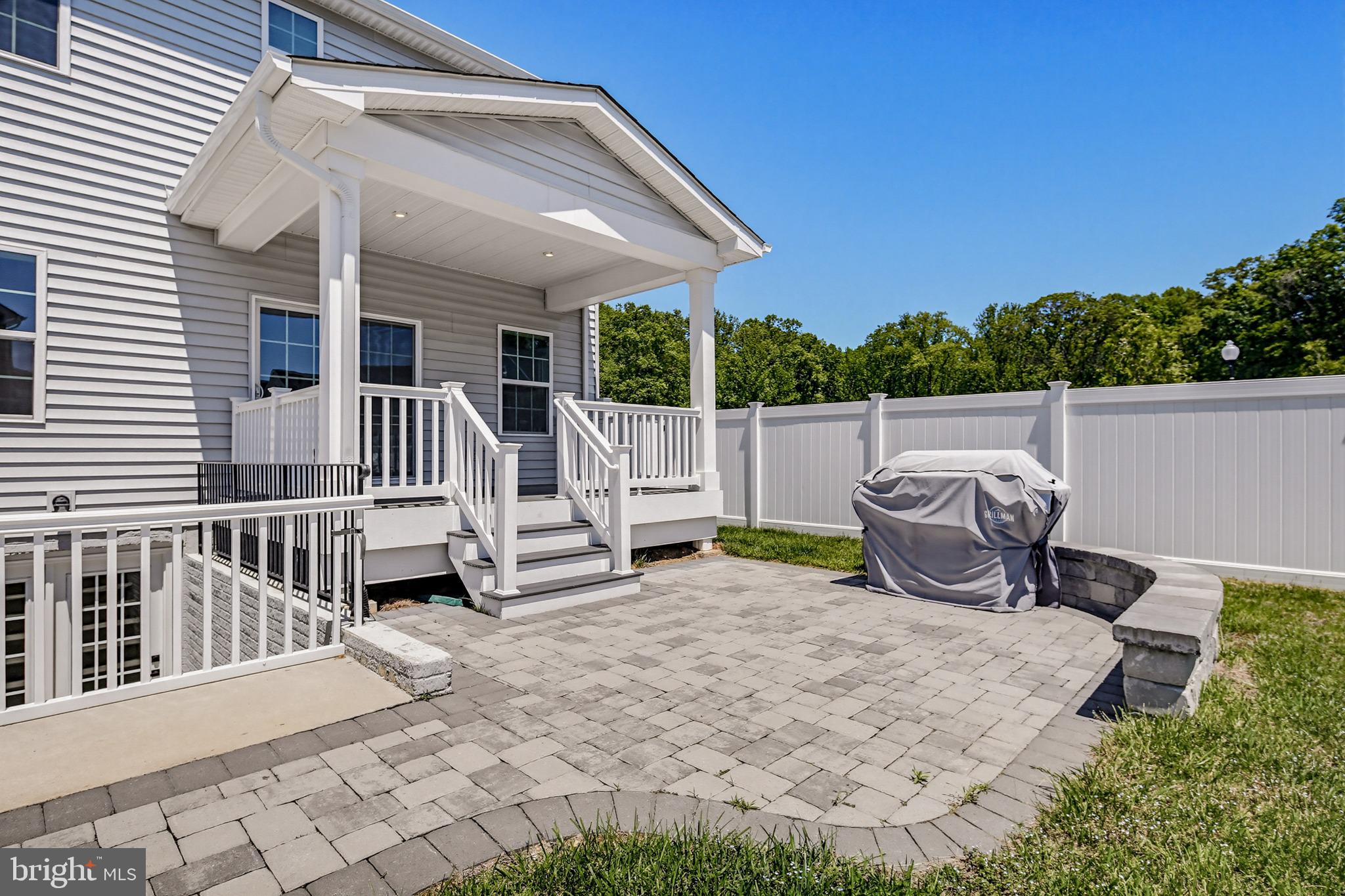 TWO RIVERS - Residential