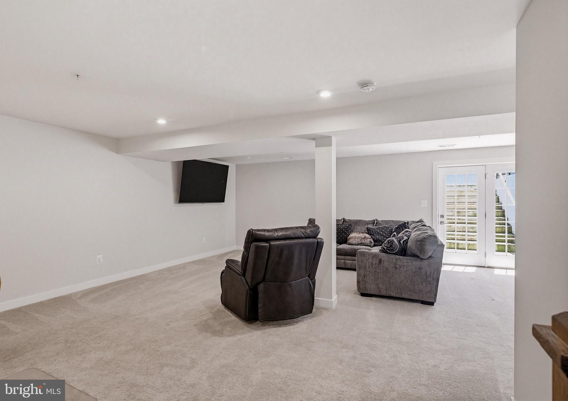 TWO RIVERS - Residential
