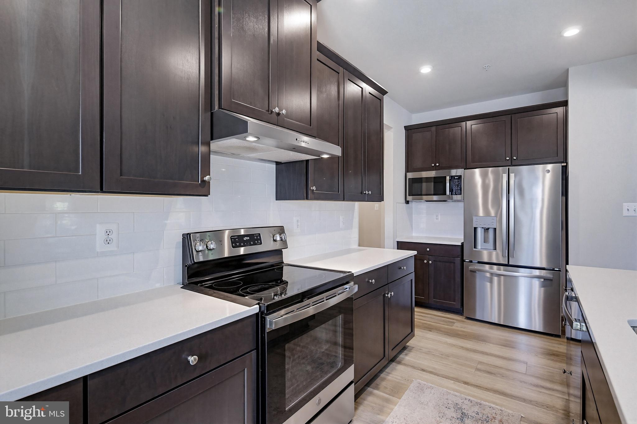 TWO RIVERS - Residential