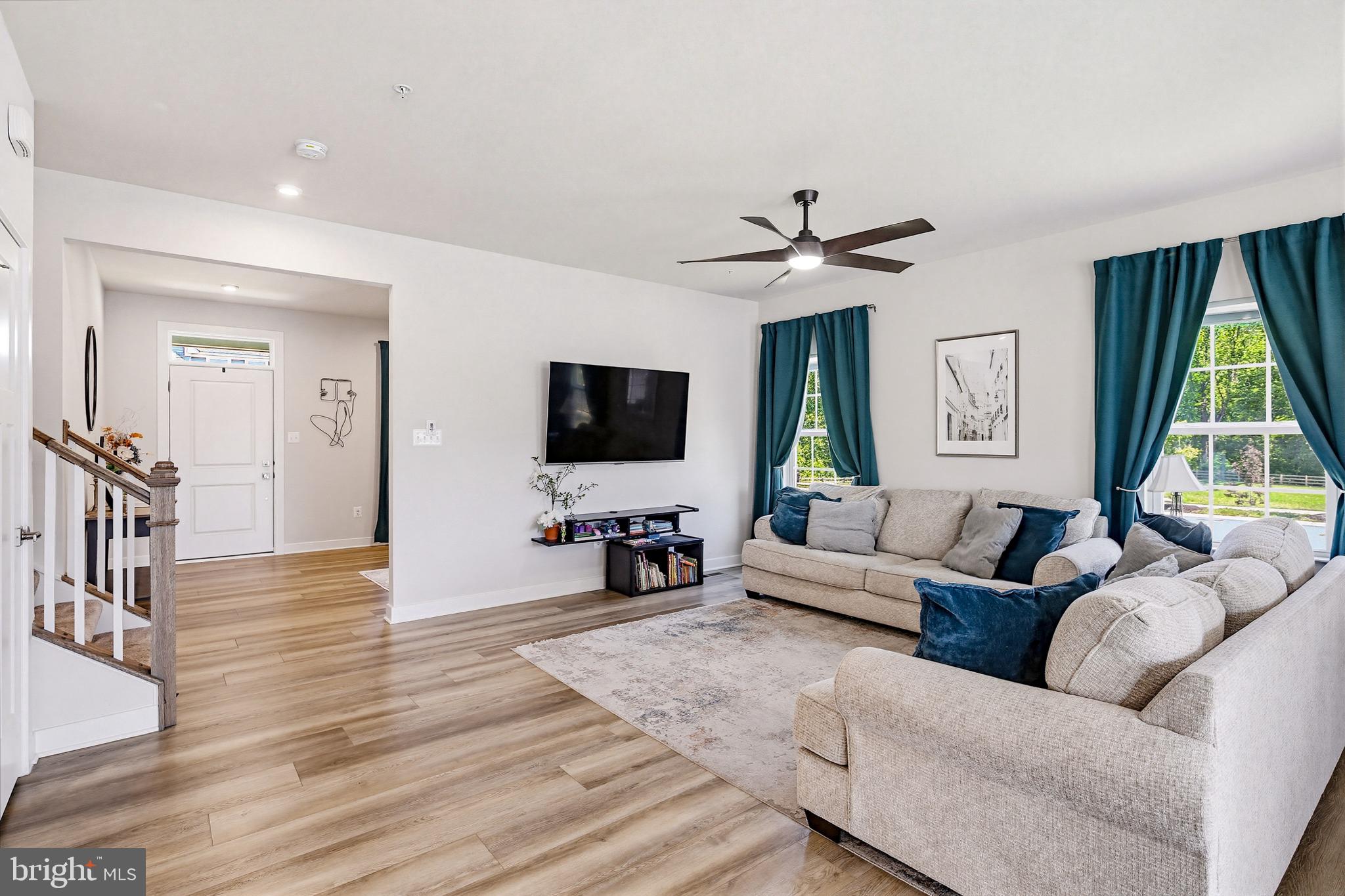 TWO RIVERS - Residential