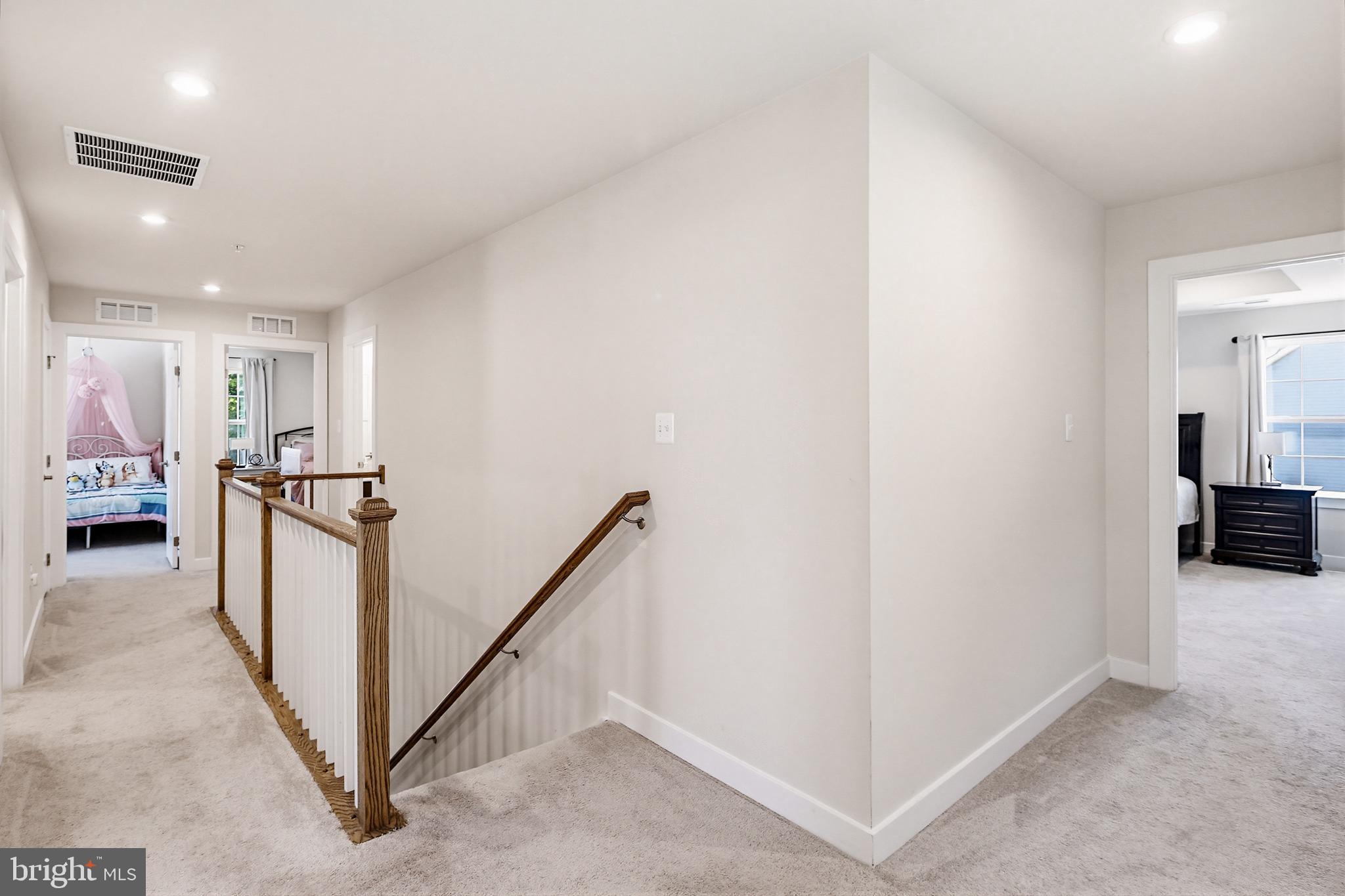 TWO RIVERS - Residential