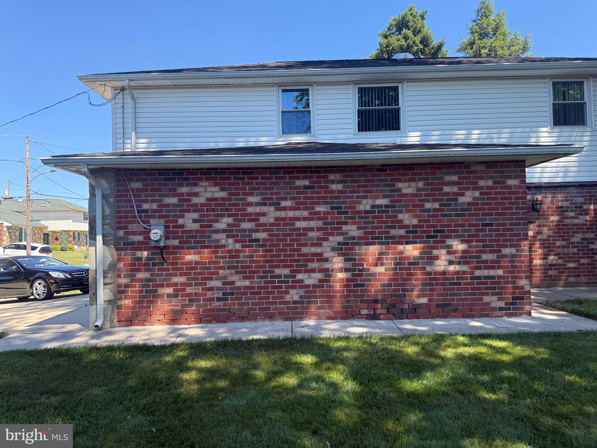 123 ALMATT DRIVE