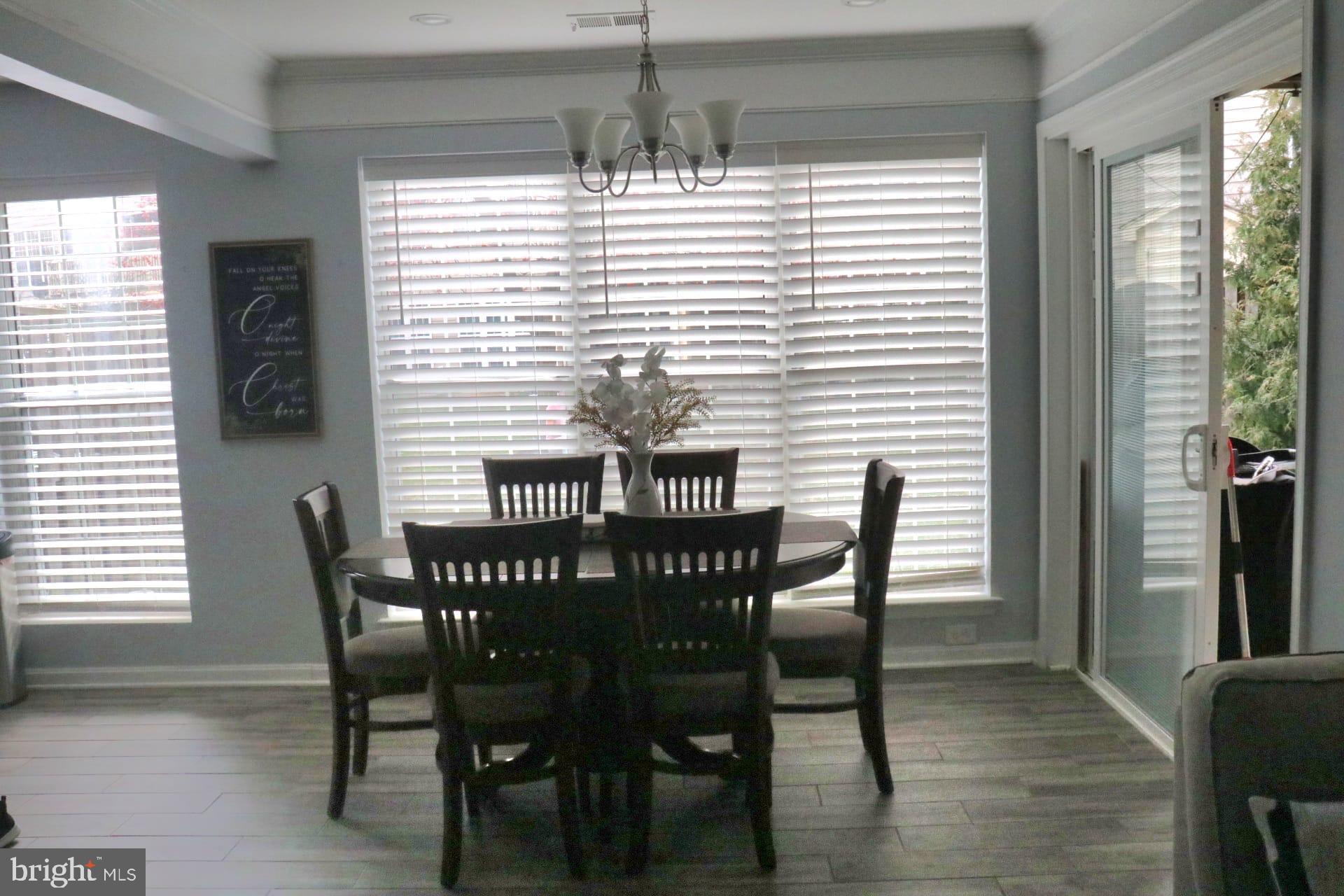 BULL RUN CONDO - Residential