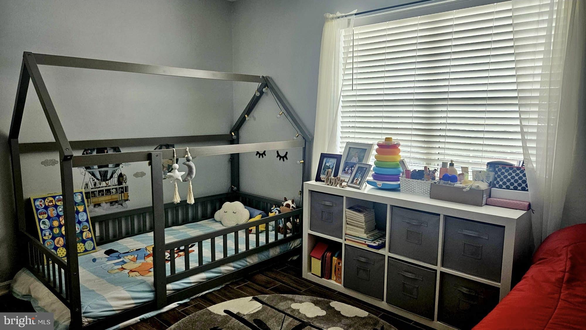 BULL RUN CONDO - Residential