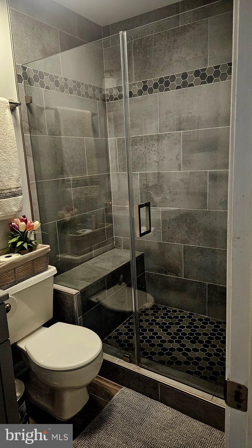 BULL RUN CONDO - Residential