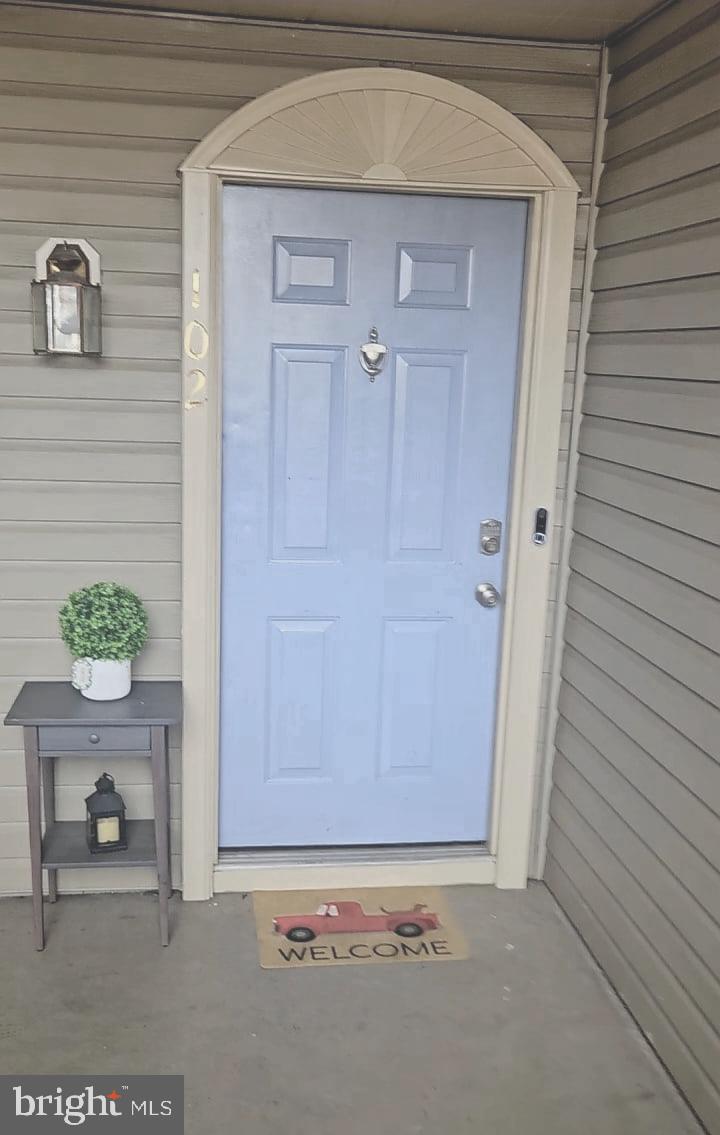 BULL RUN CONDO - Residential