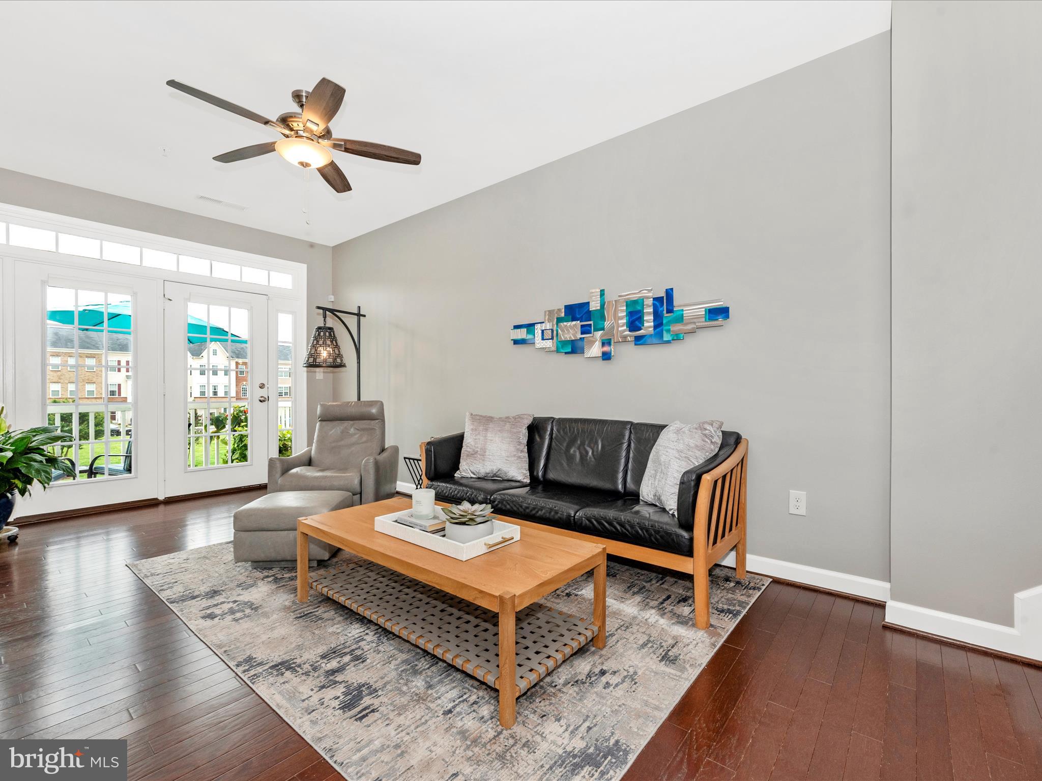 5920 FORUM SQUARE .