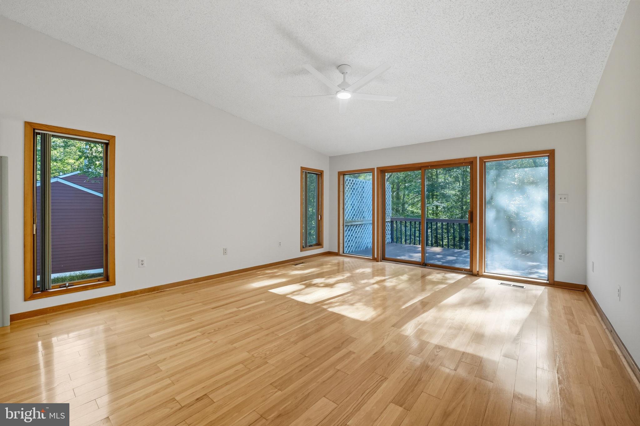 OCCOQUAN FOREST - Residential