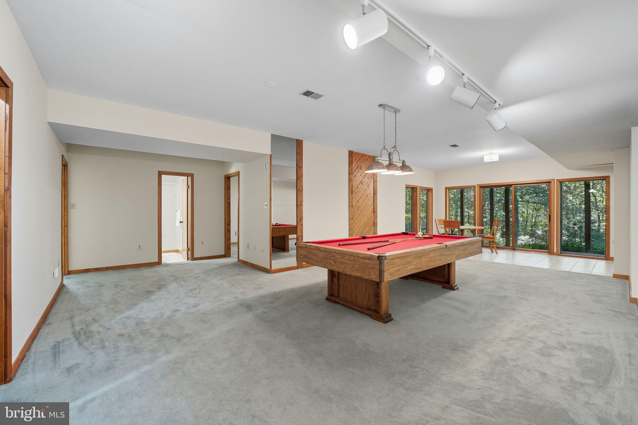 OCCOQUAN FOREST - Residential