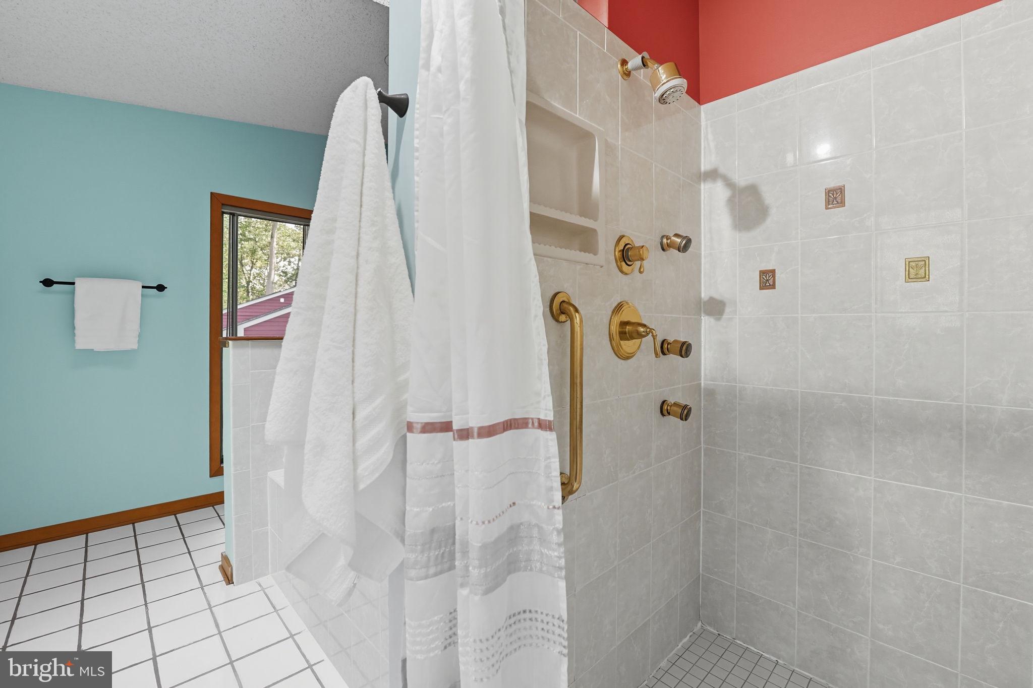 OCCOQUAN FOREST - Residential