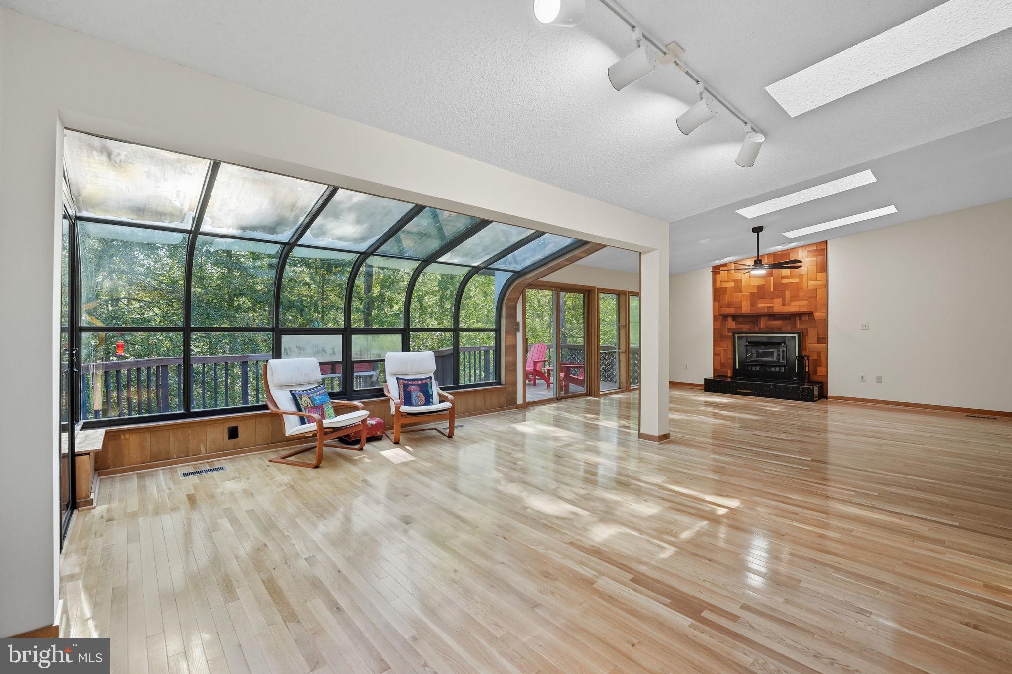 OCCOQUAN FOREST - Residential