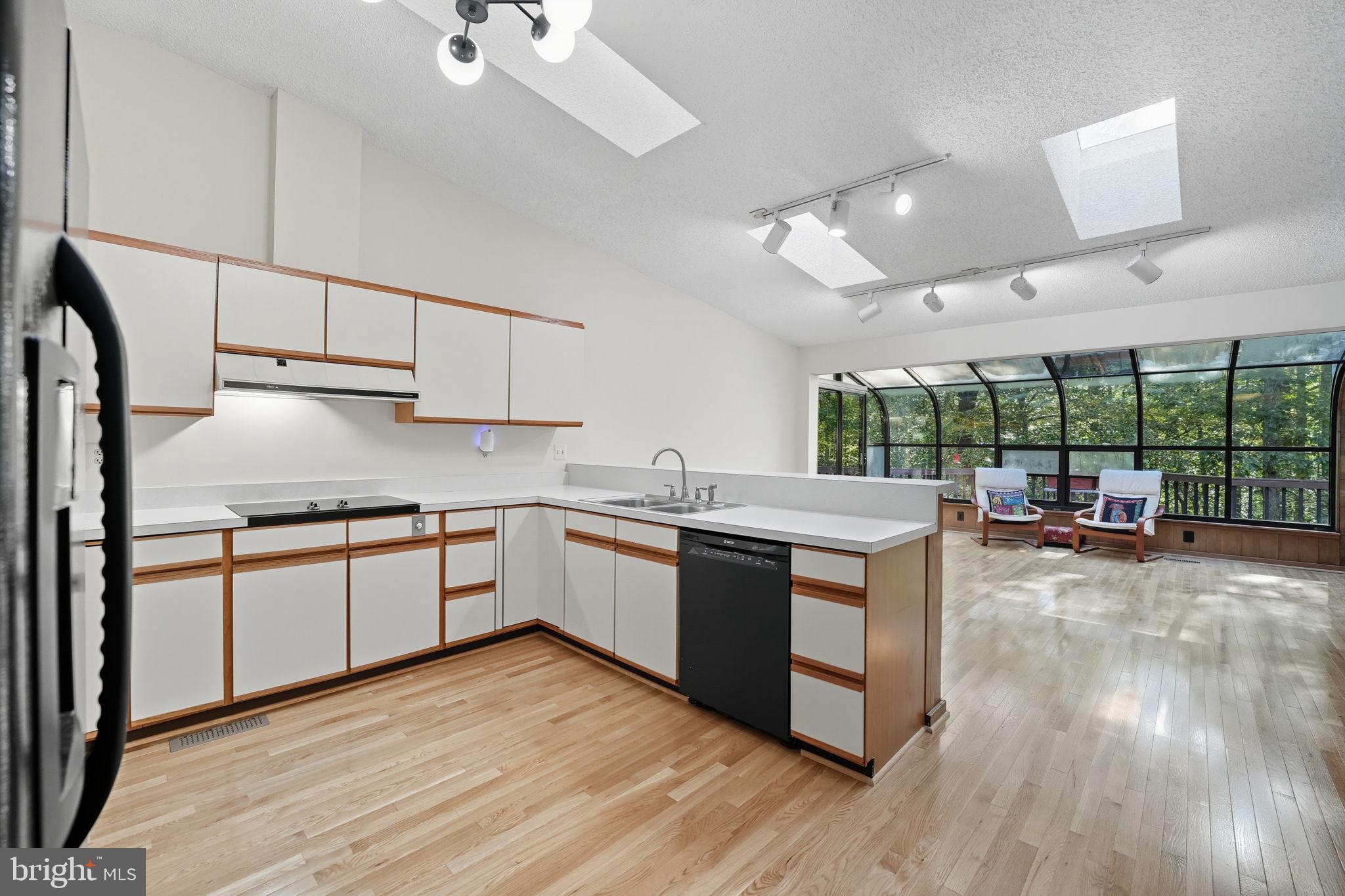 OCCOQUAN FOREST - Residential