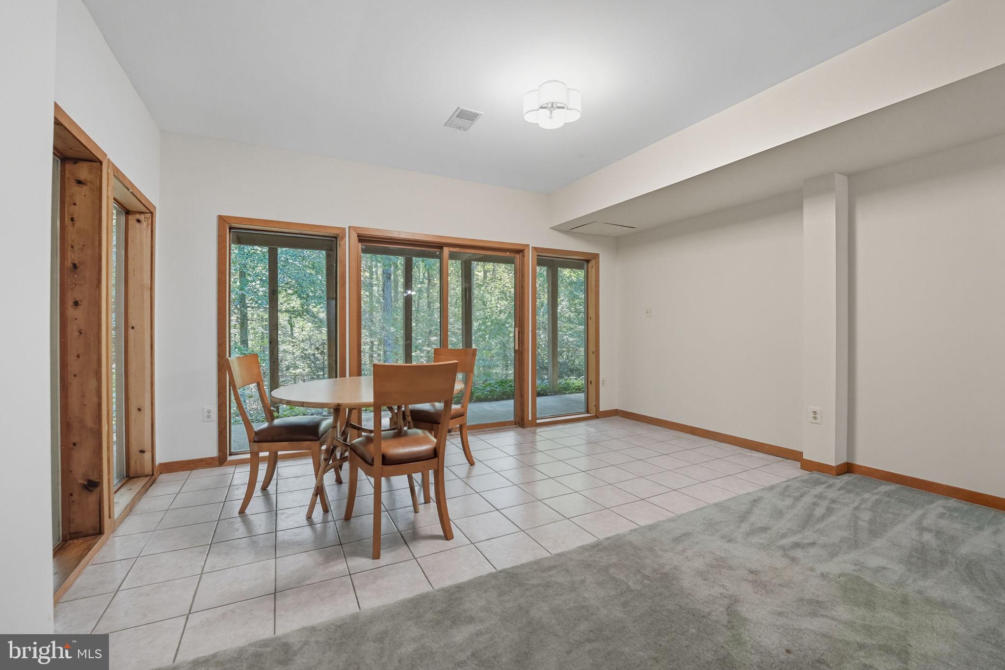 OCCOQUAN FOREST - Residential