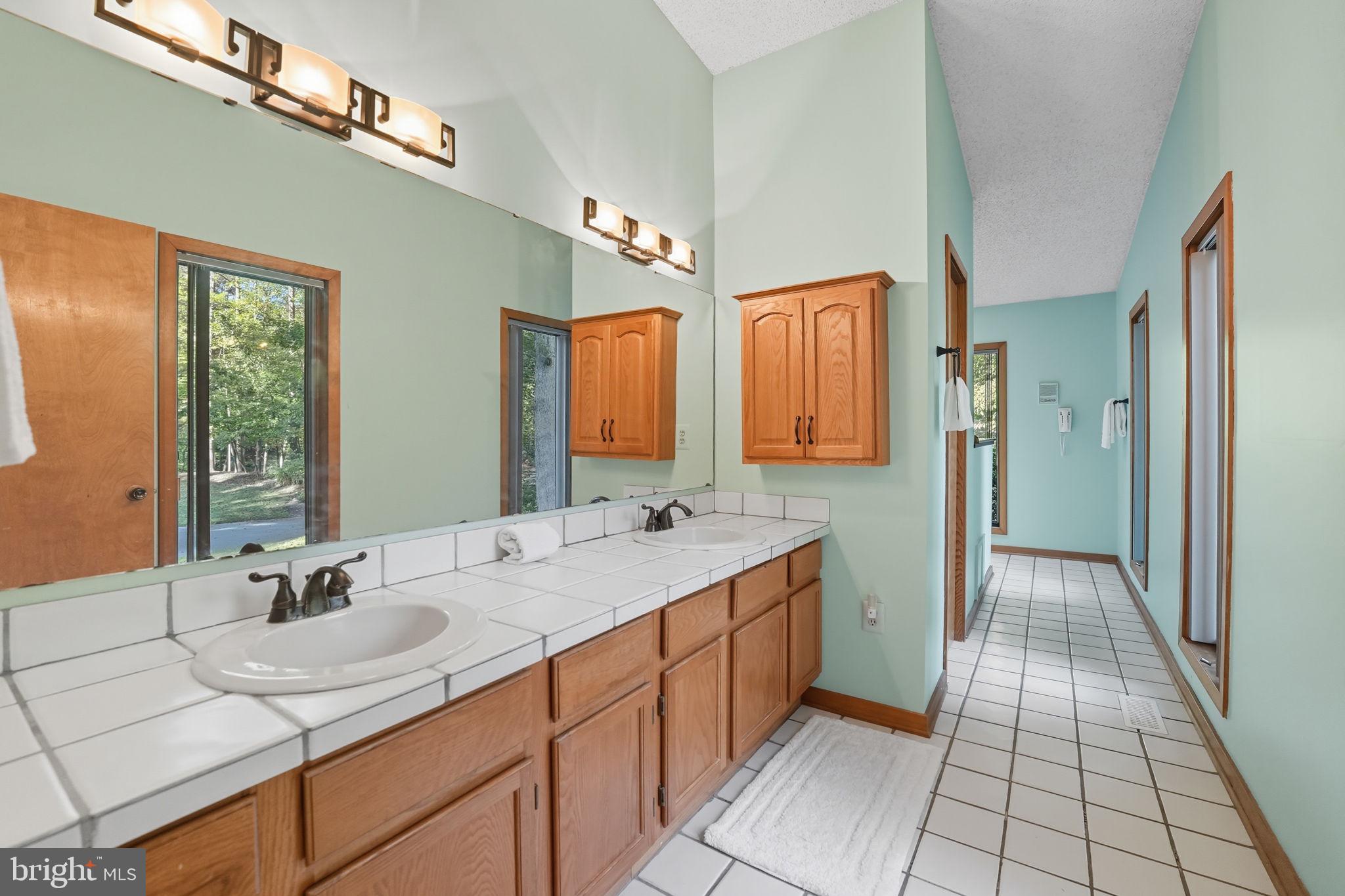 OCCOQUAN FOREST - Residential