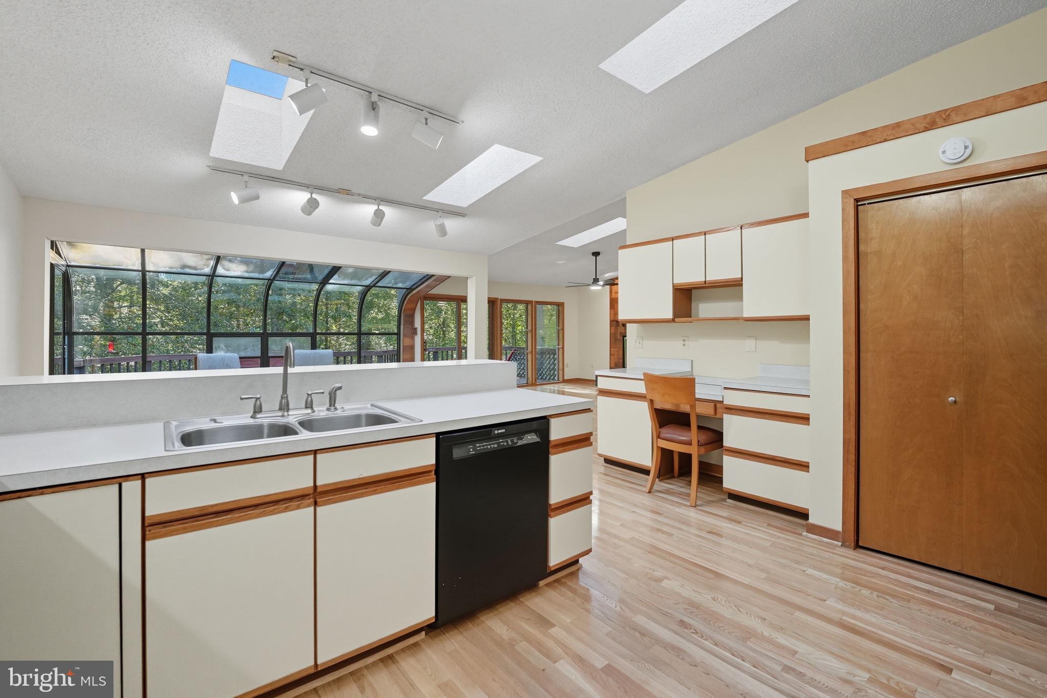 OCCOQUAN FOREST - Residential