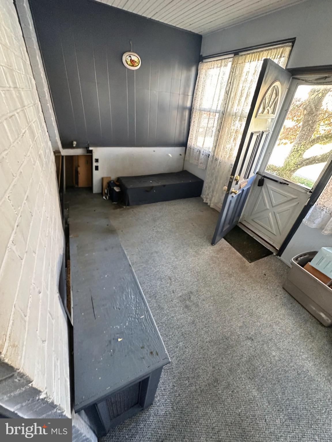 FOX CHASE - Residential