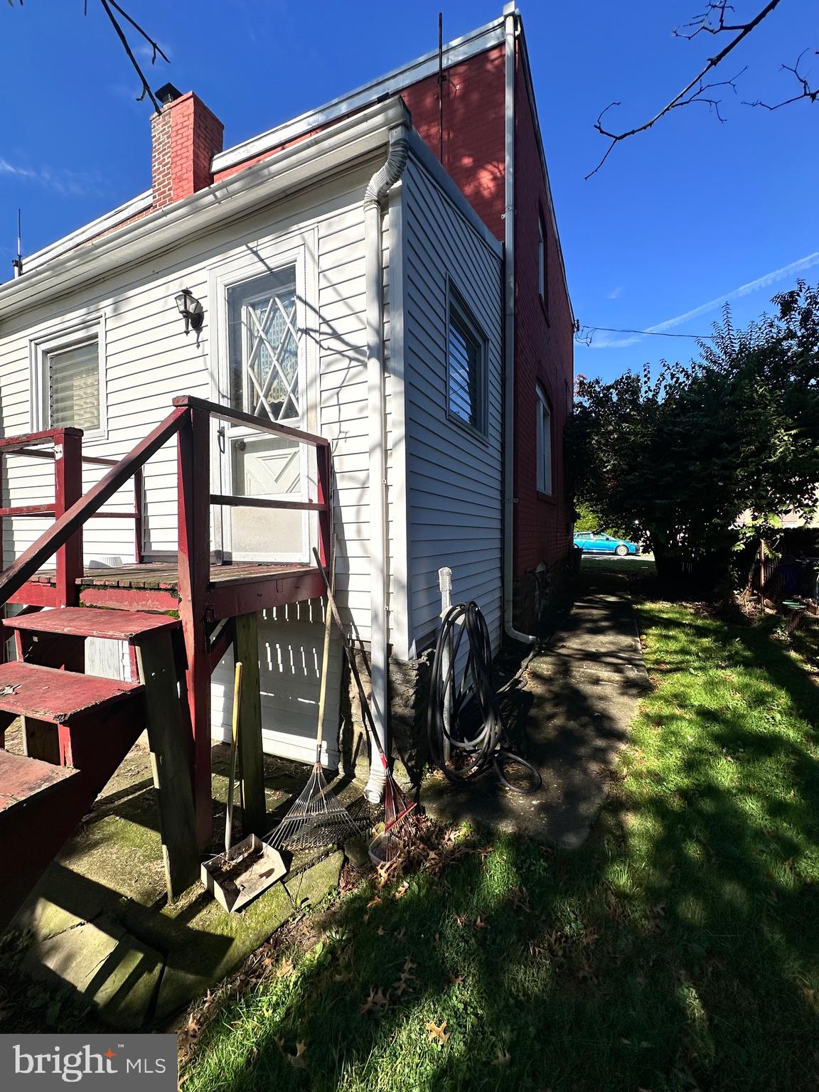 FOX CHASE - Residential