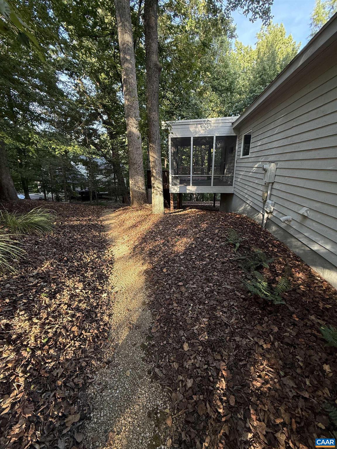 DUNLORA - Residential