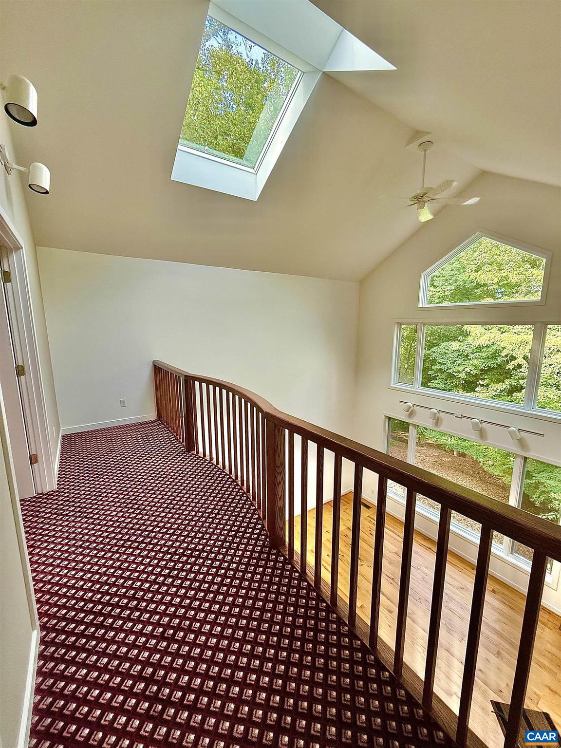 DUNLORA - Residential