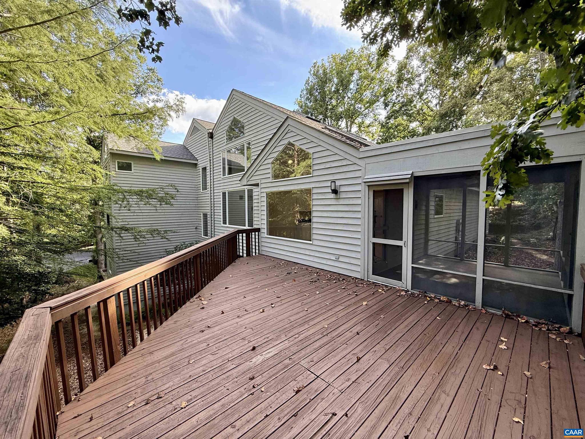 DUNLORA - Residential