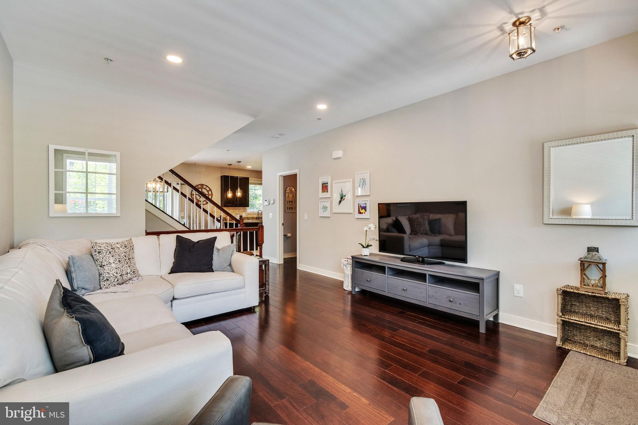 CRAWFORDS KNOLL - Residential