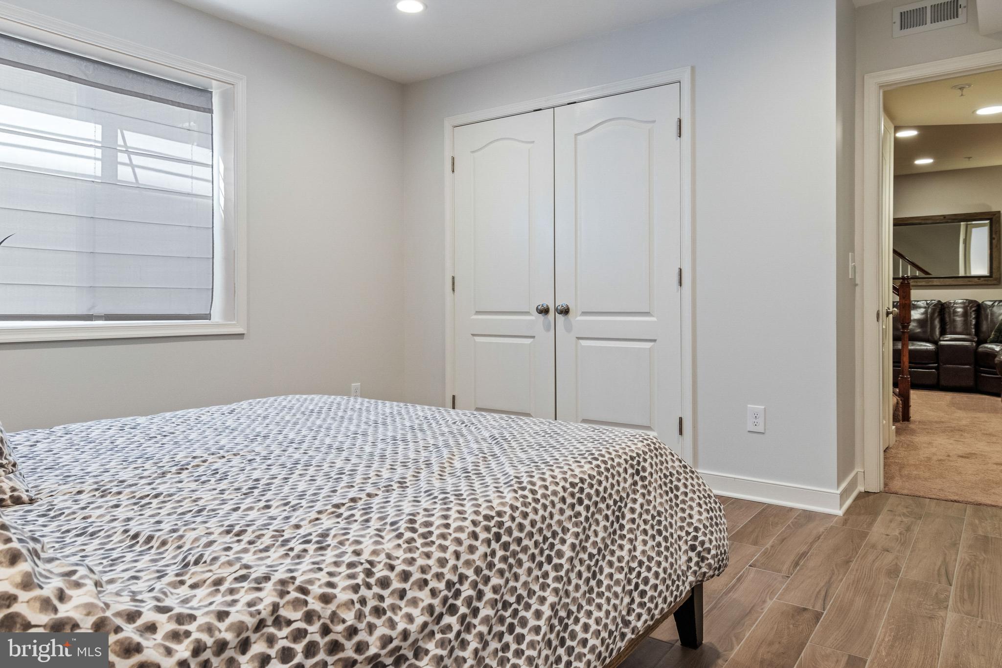 CRAWFORDS KNOLL - Residential