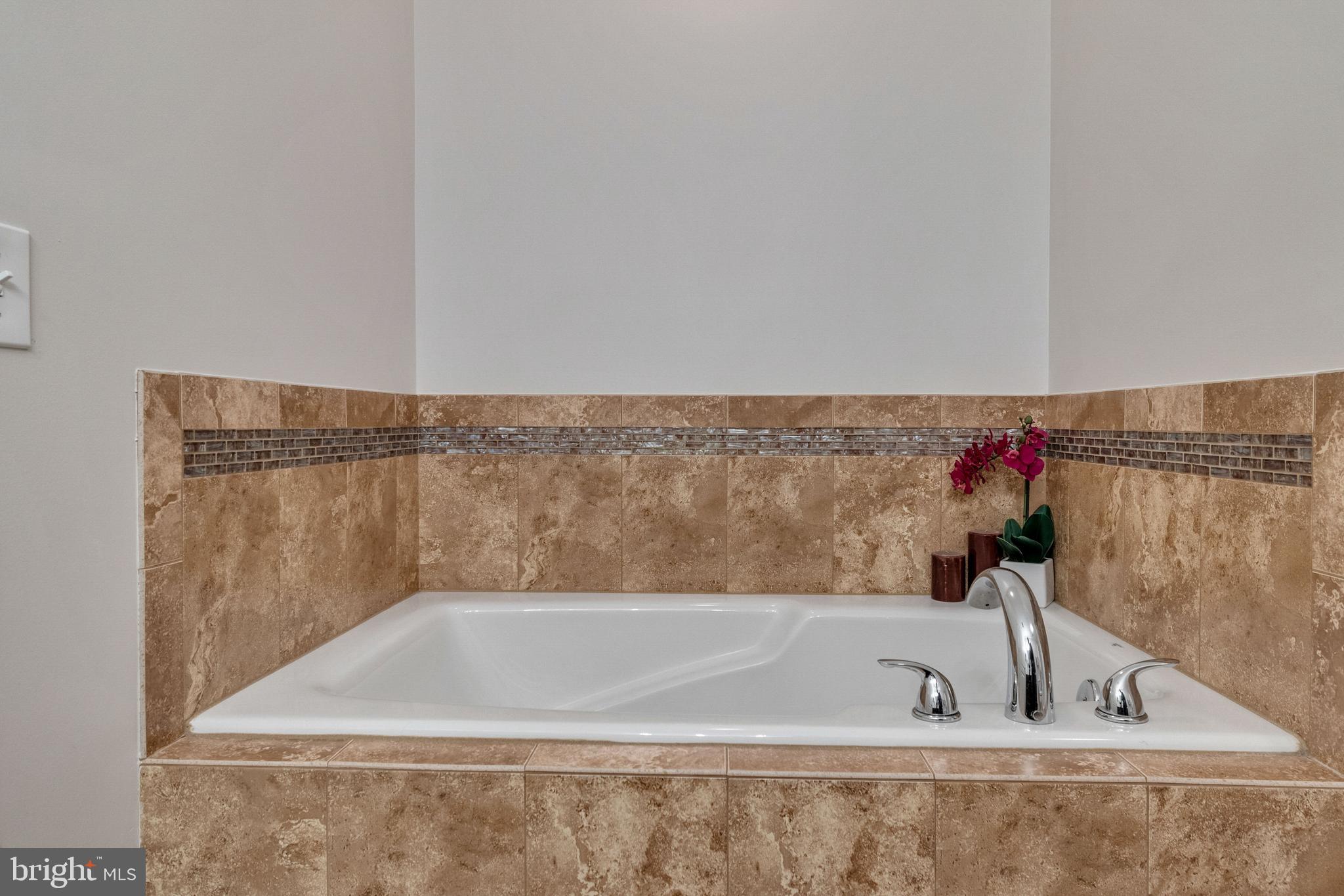 CRAWFORDS KNOLL - Residential