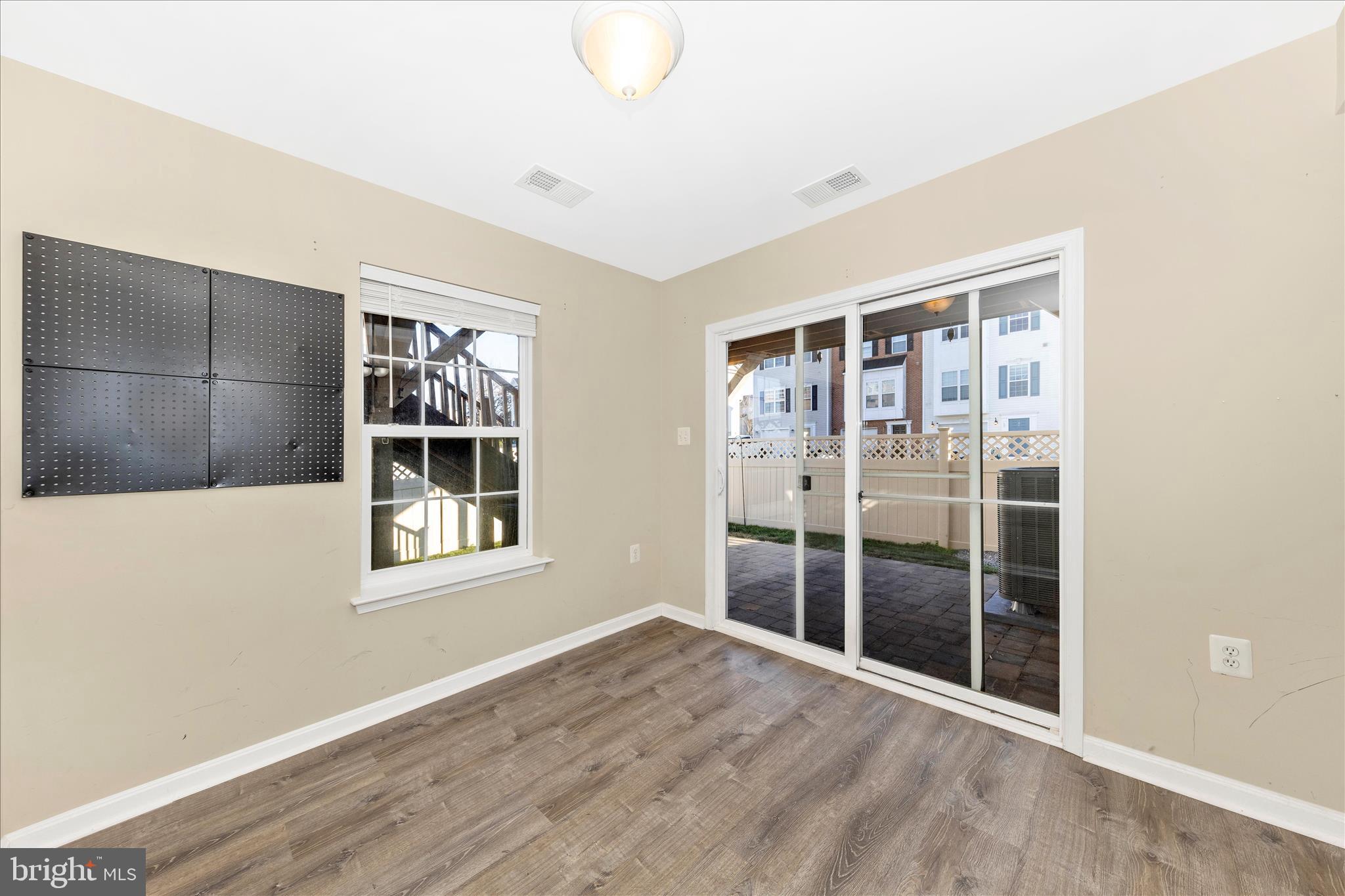 LIBERTY RUN - Residential