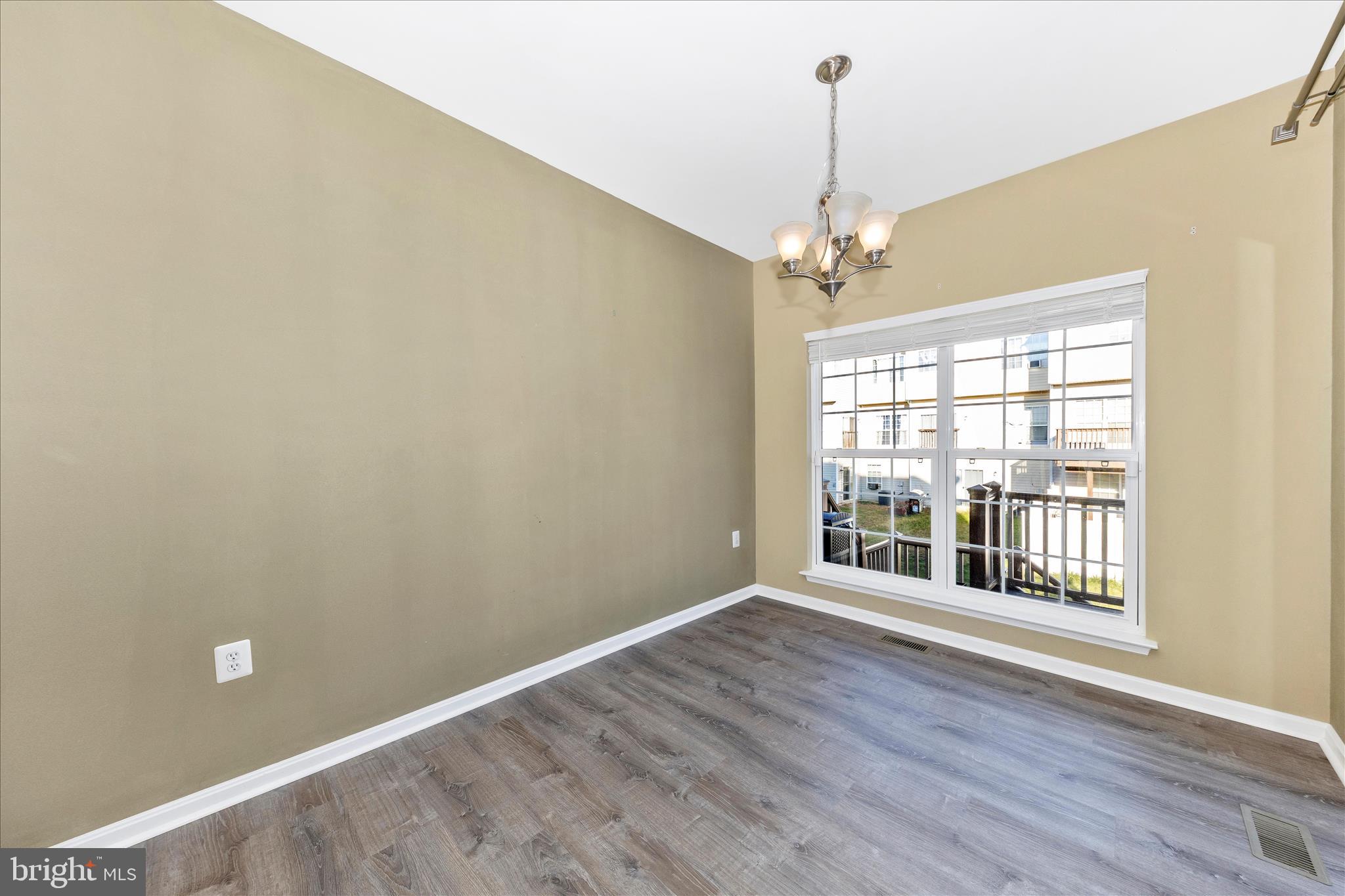 LIBERTY RUN - Residential