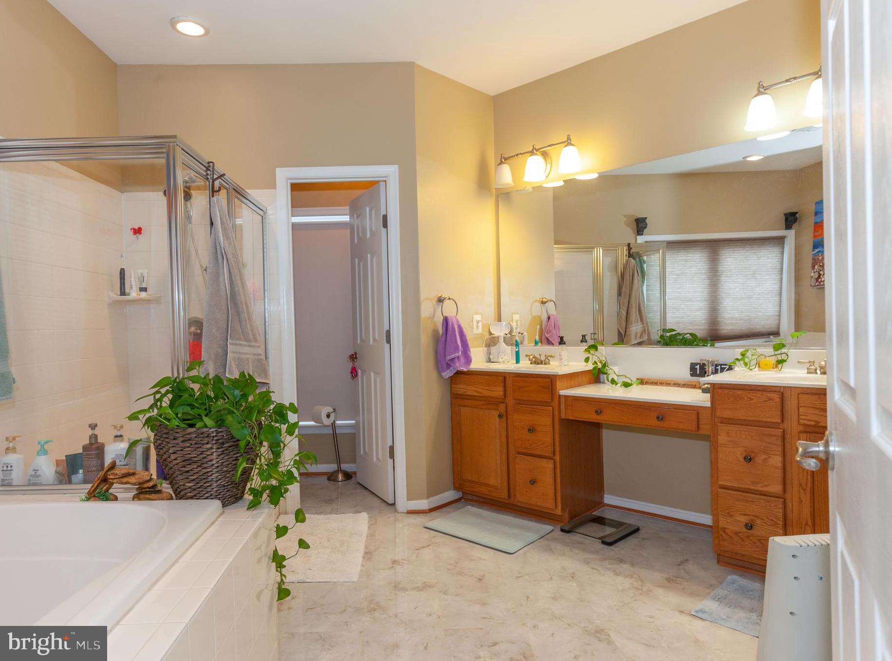 LAUREL HIGHLANDS - Residential Lease