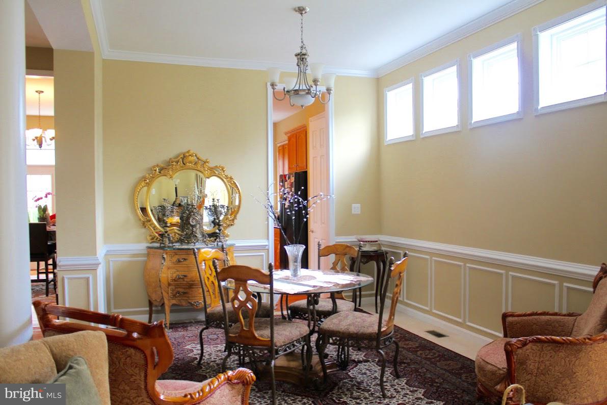 LAUREL HIGHLANDS - Residential Lease