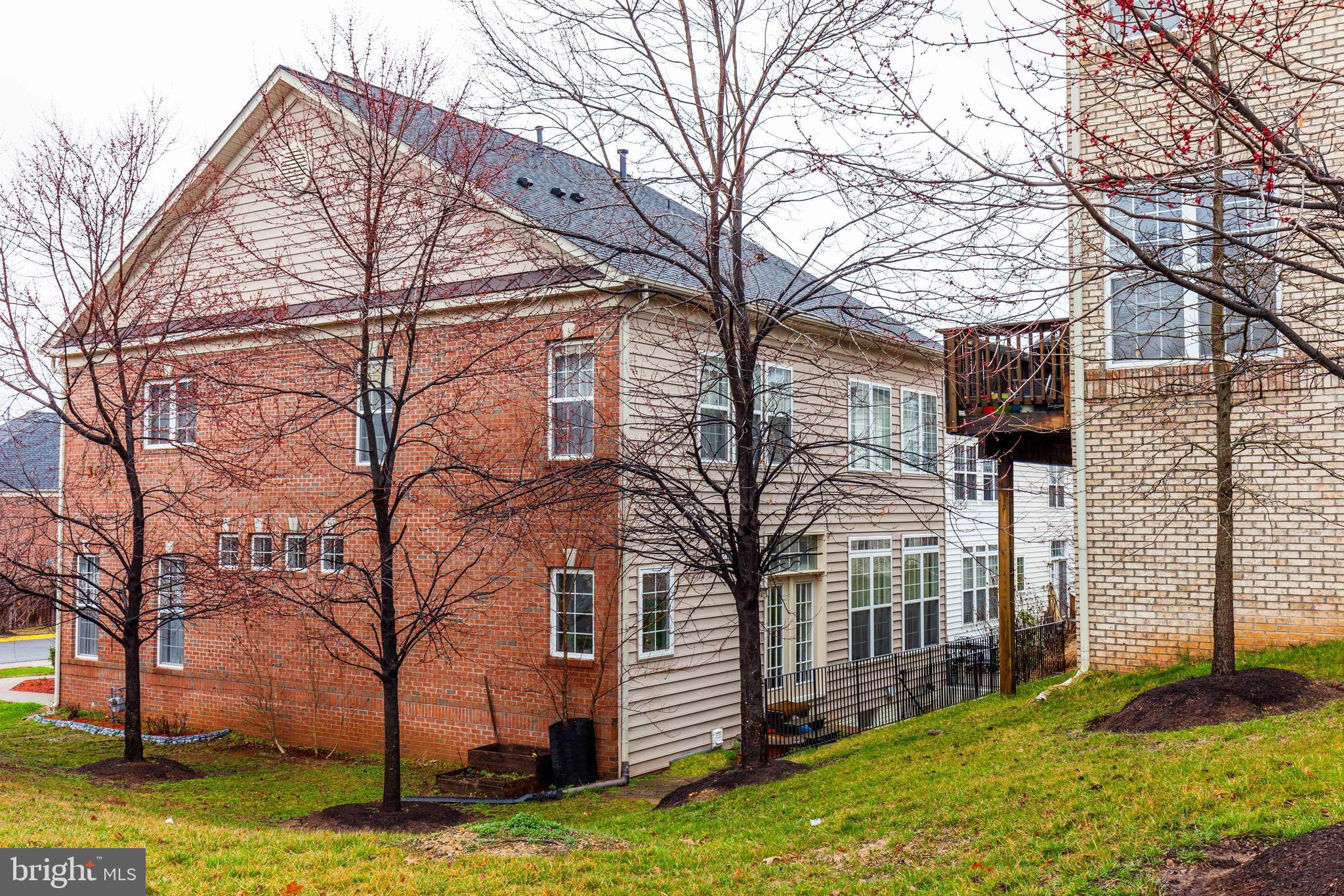 LAUREL HIGHLANDS - Residential Lease