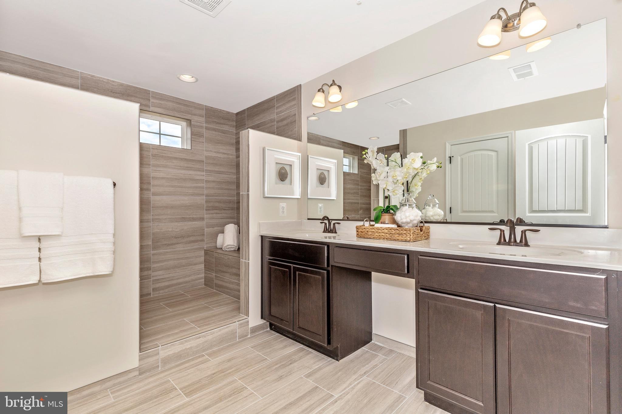 MEADOWRIDGE - Residential